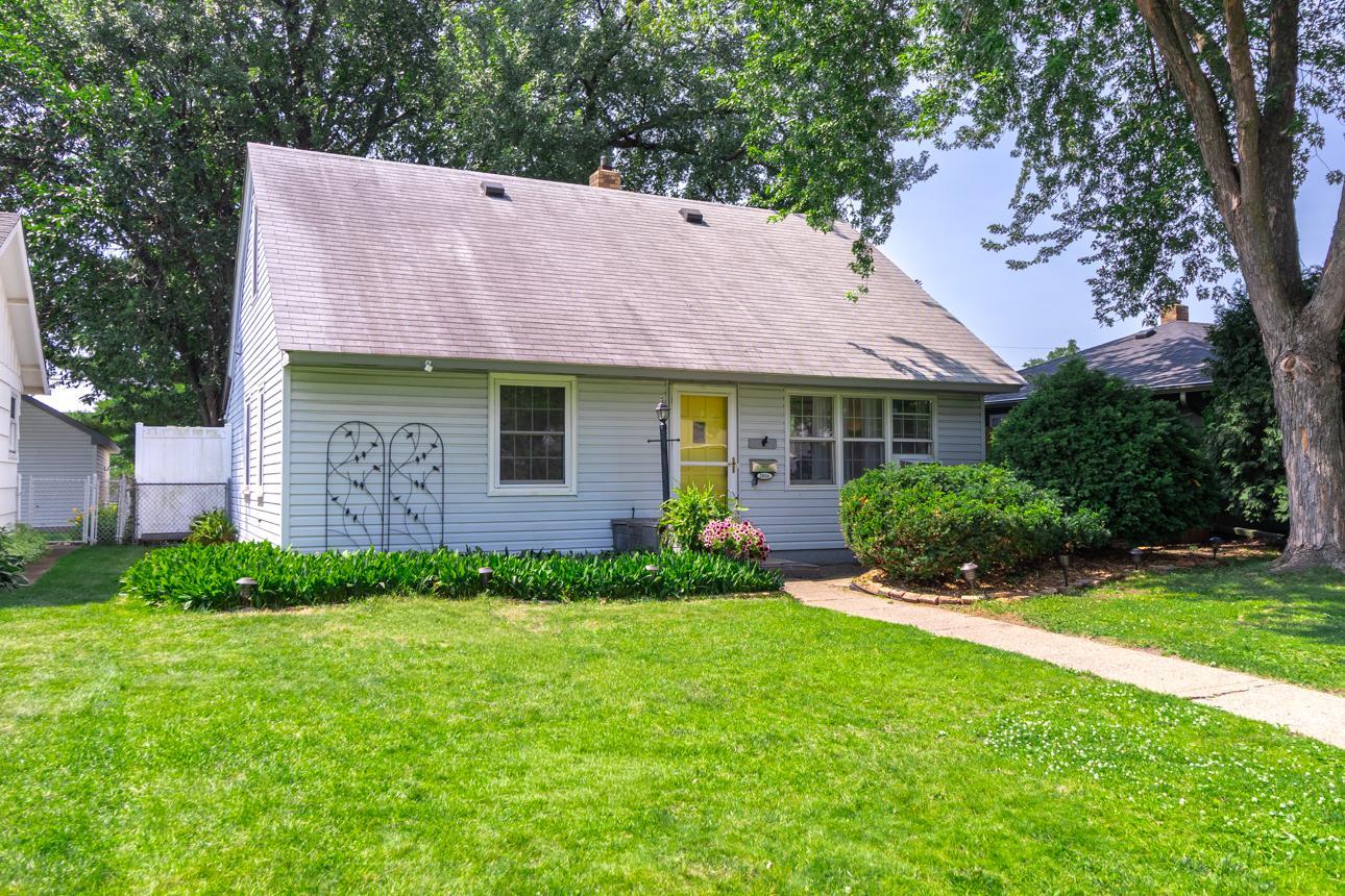 2024 Itasca Avenue Property Photo 2