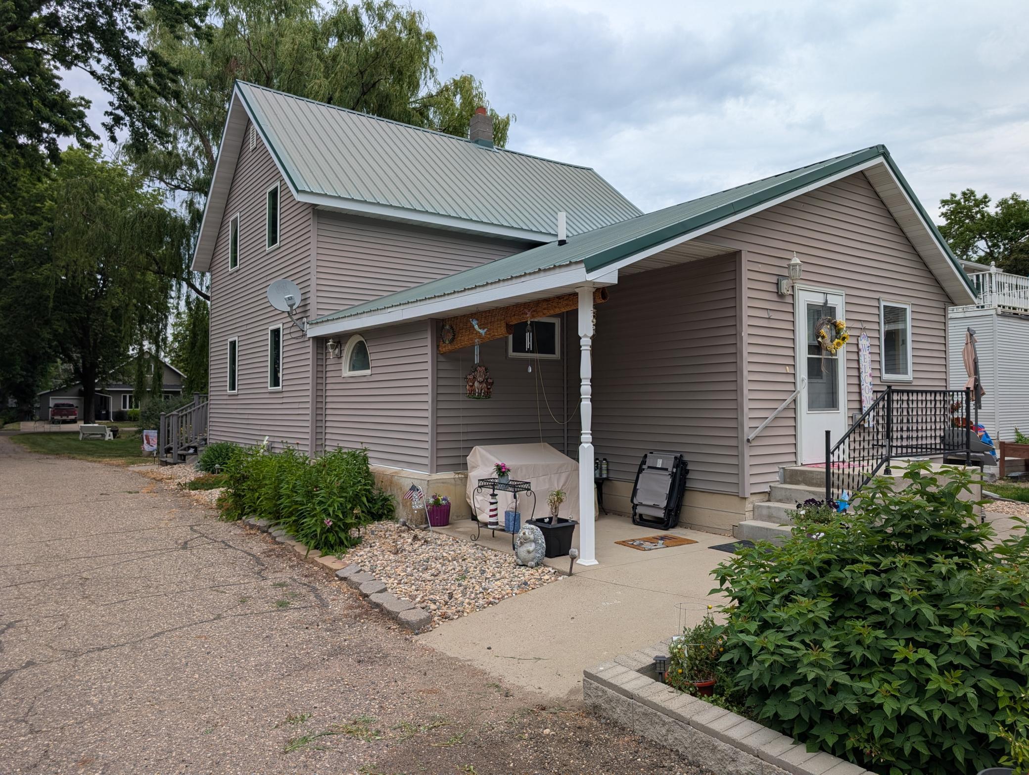 111 E Lyon Street Property Photo 24