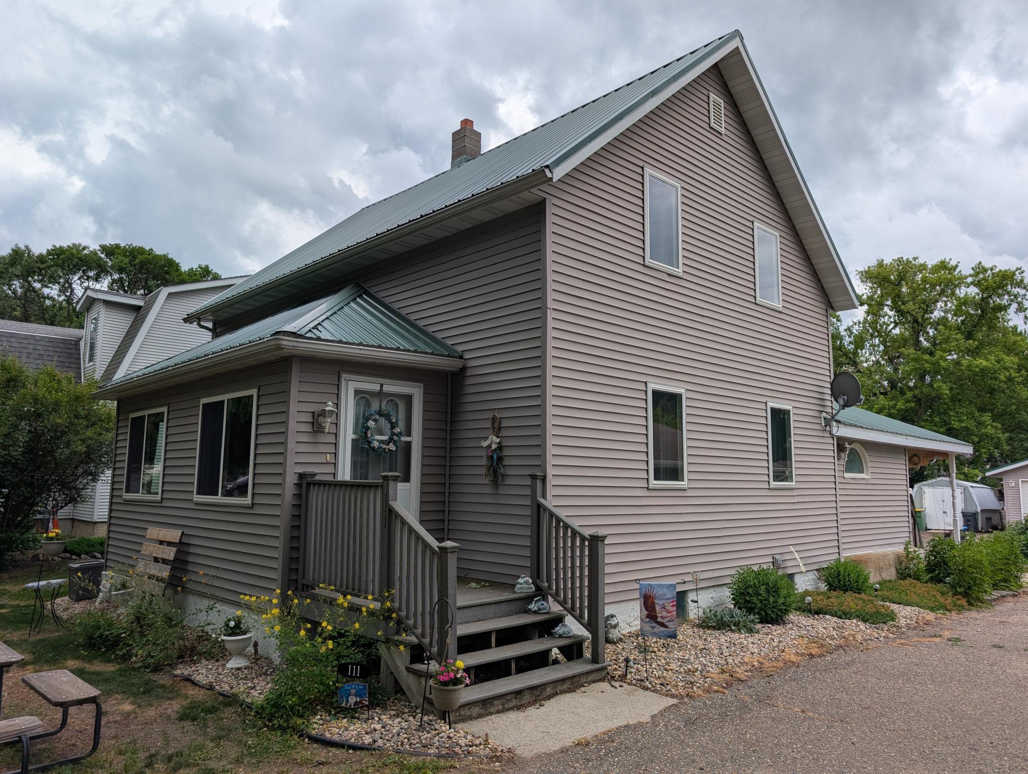 111 E Lyon Street Property Photo 26