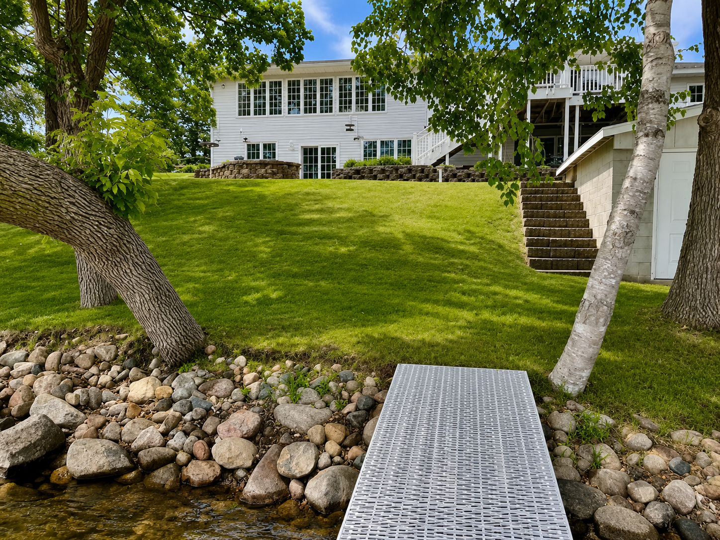 48210 Flicker Lane Property Photo 4
