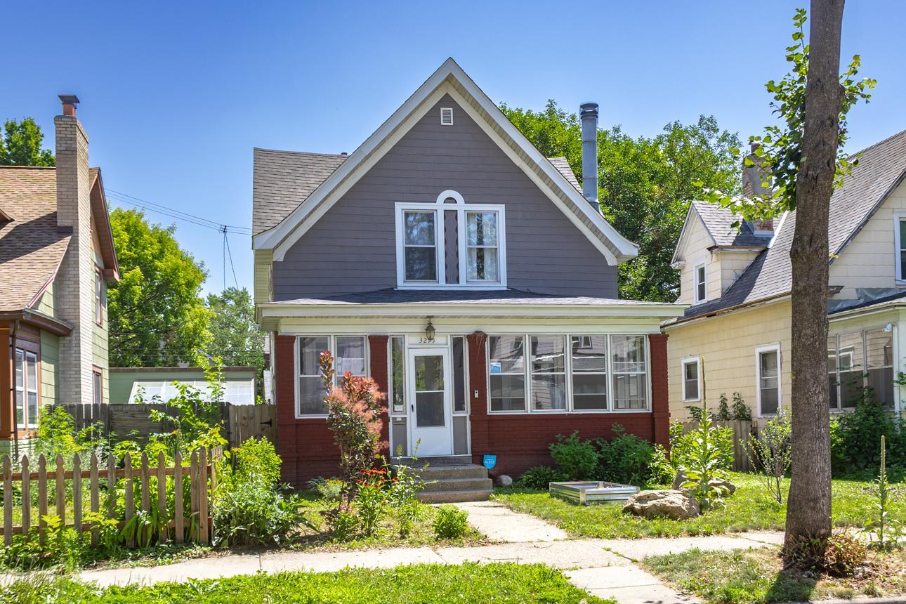 3215 Oakland Avenue Property Photo 1