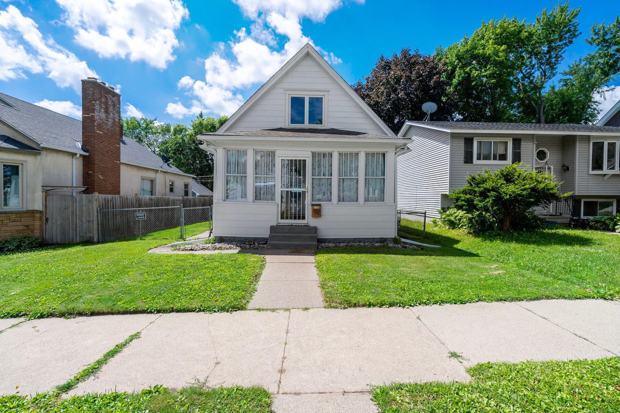 1036 Geranium Avenue E Property Photo 1
