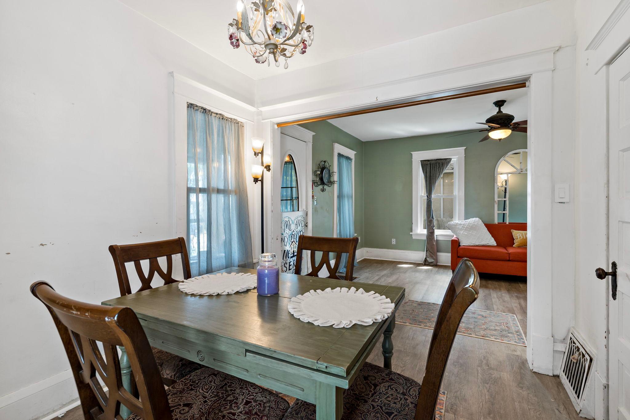 1036 Geranium Avenue E Property Photo 6
