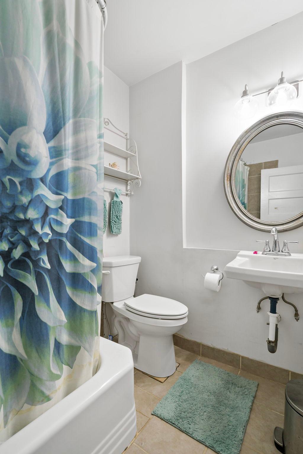 1036 Geranium Avenue E Property Photo 9