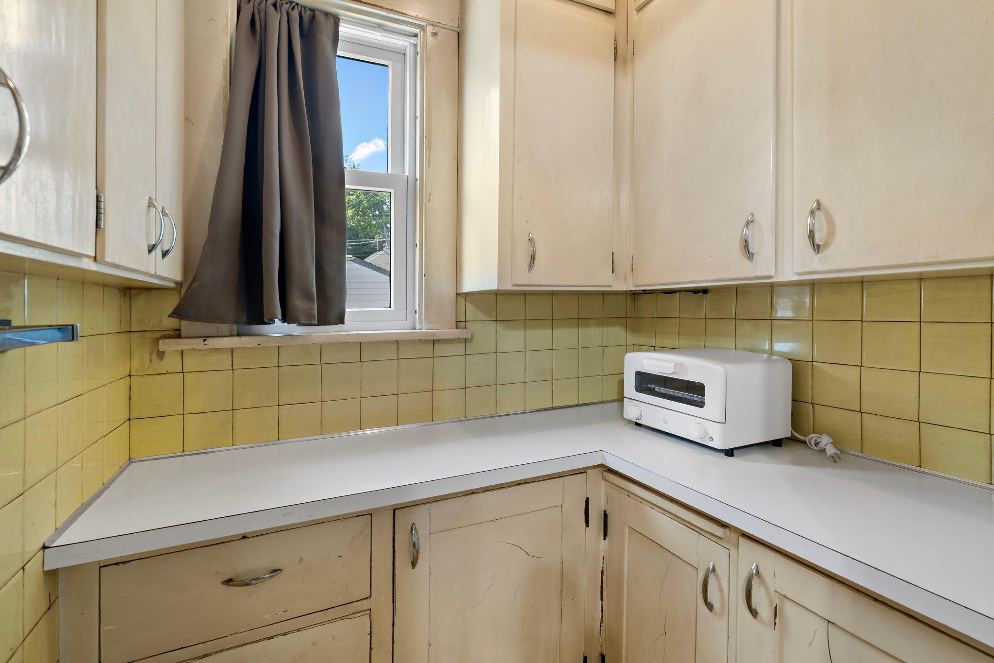 1036 Geranium Avenue E Property Photo 12