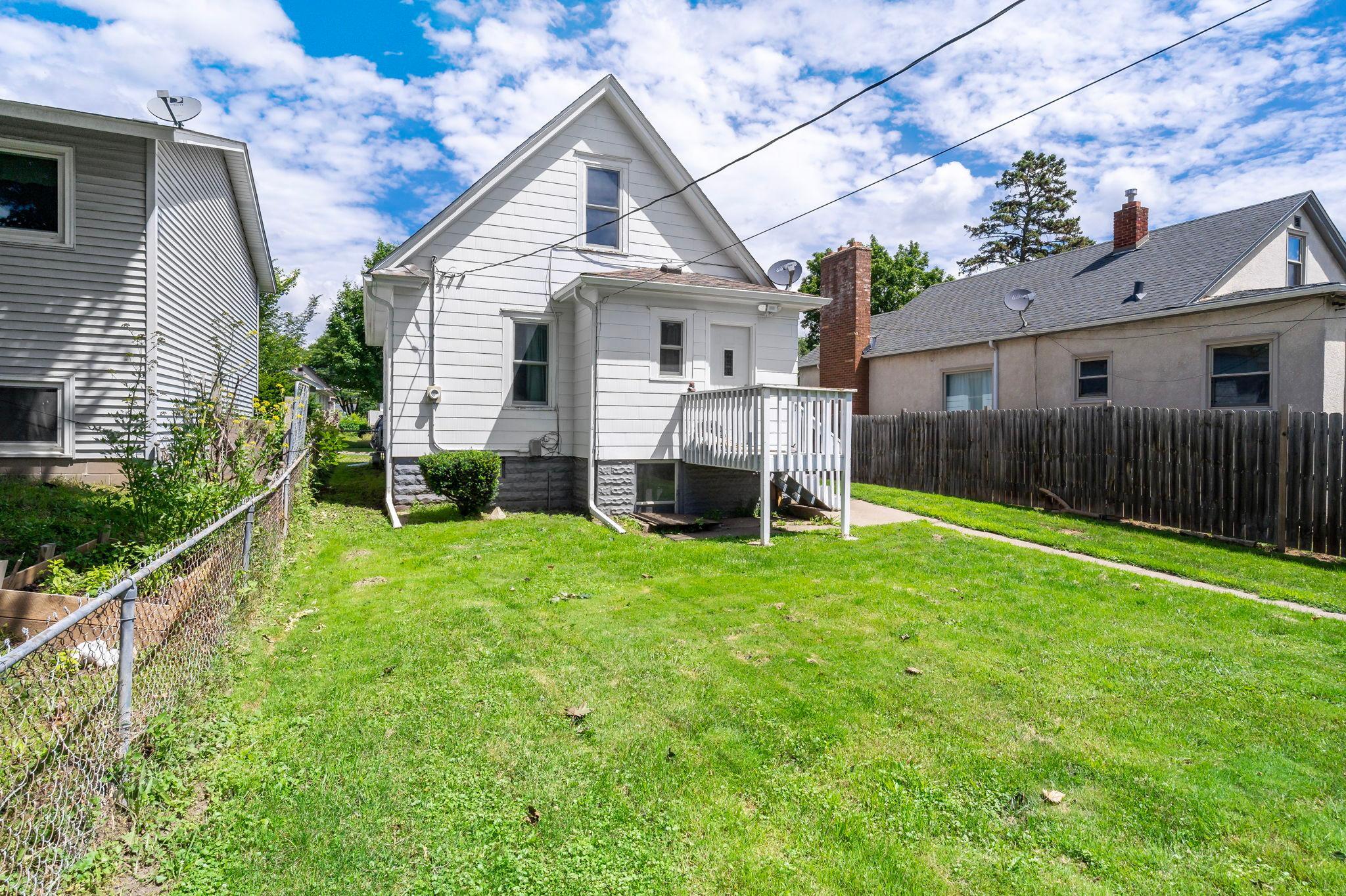 1036 Geranium Avenue E Property Photo 16