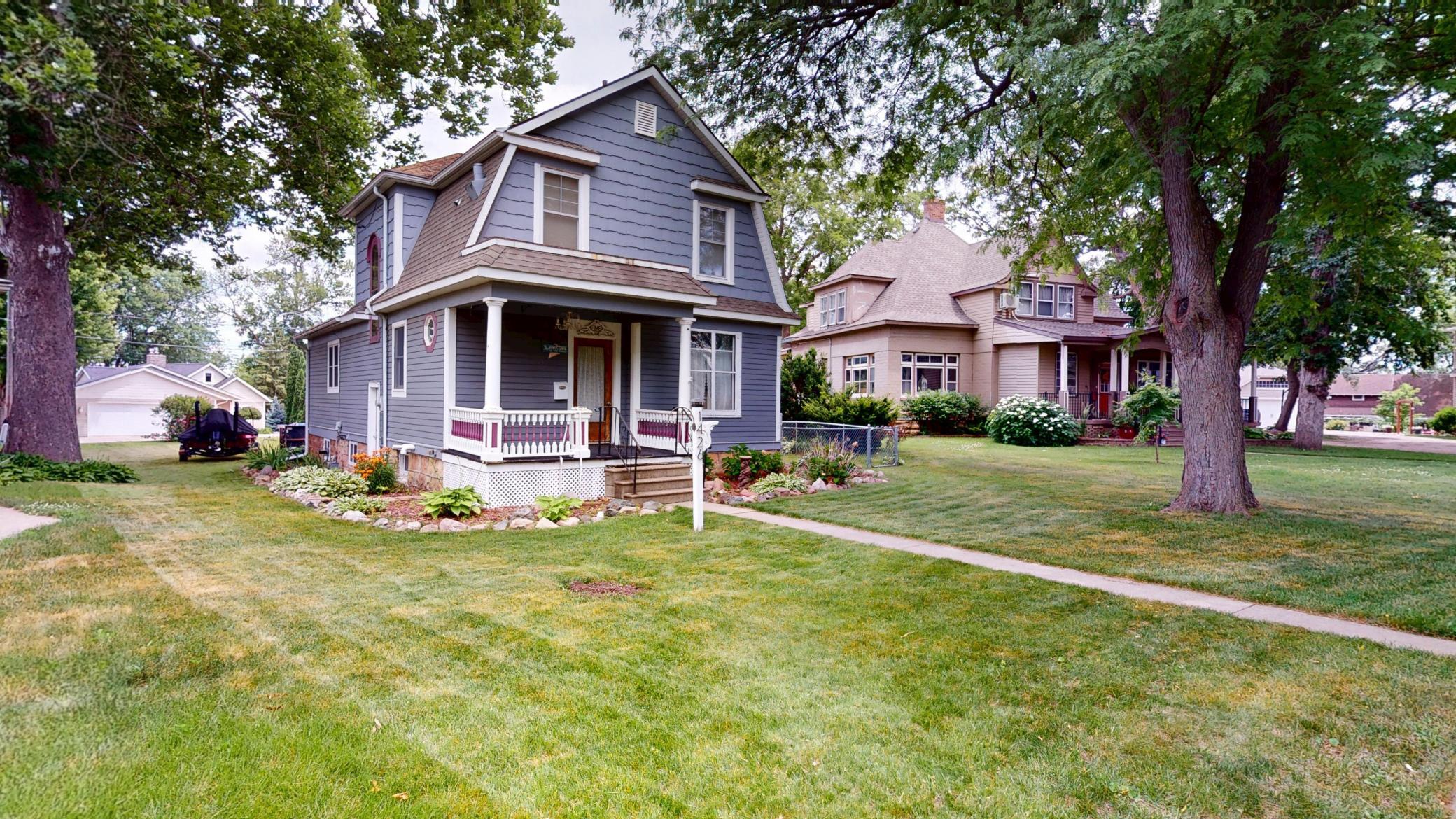 1426 Circle Drive Property Photo 1