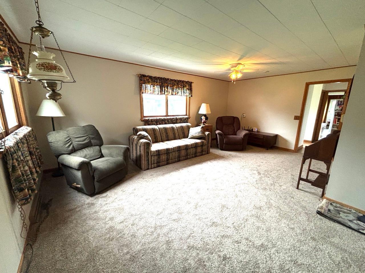 907 Arnold Avenue N Property Photo 23