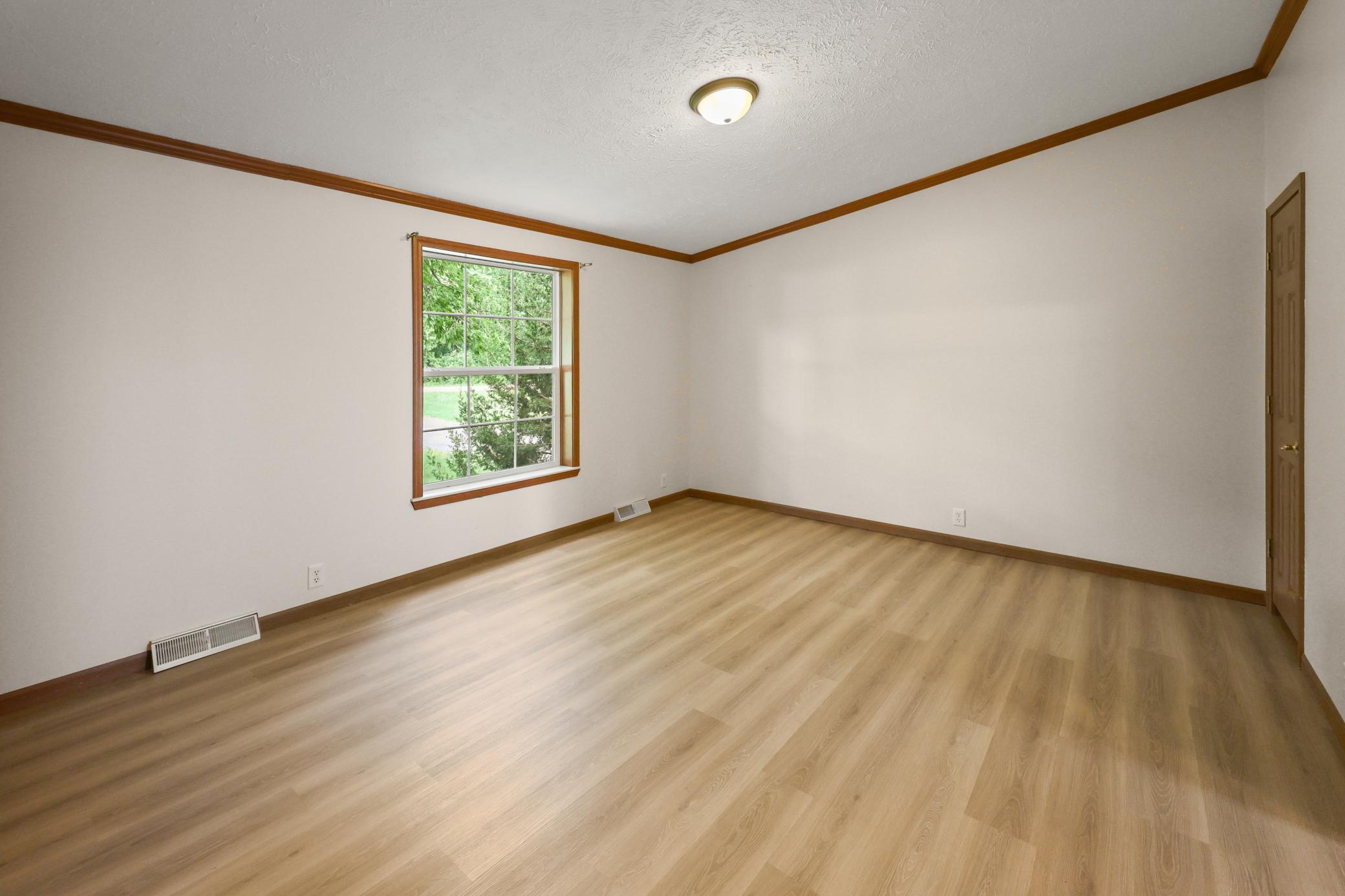 603 222nd Street E Property Photo 33