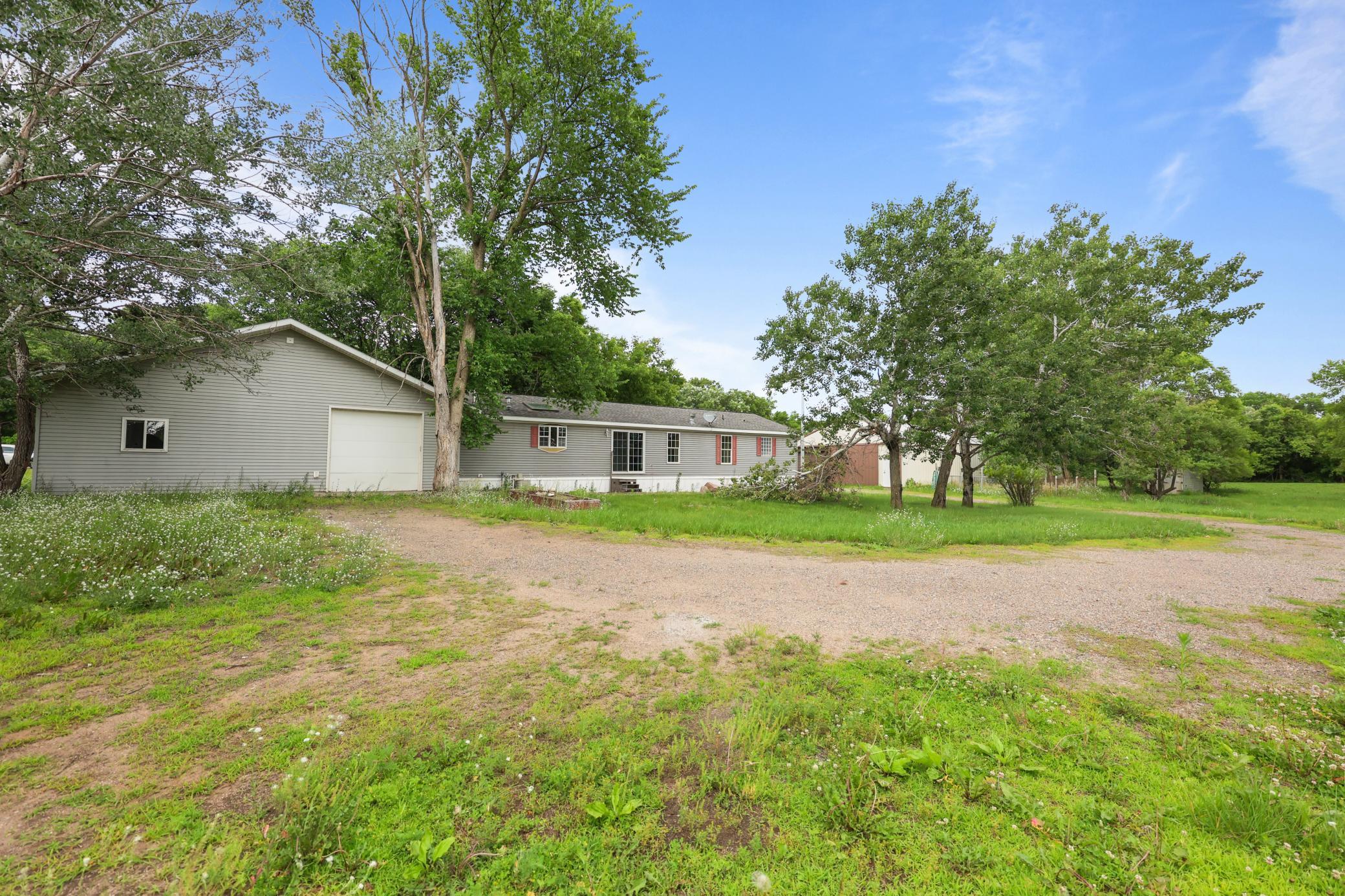 603 222nd Street E Property Photo 44