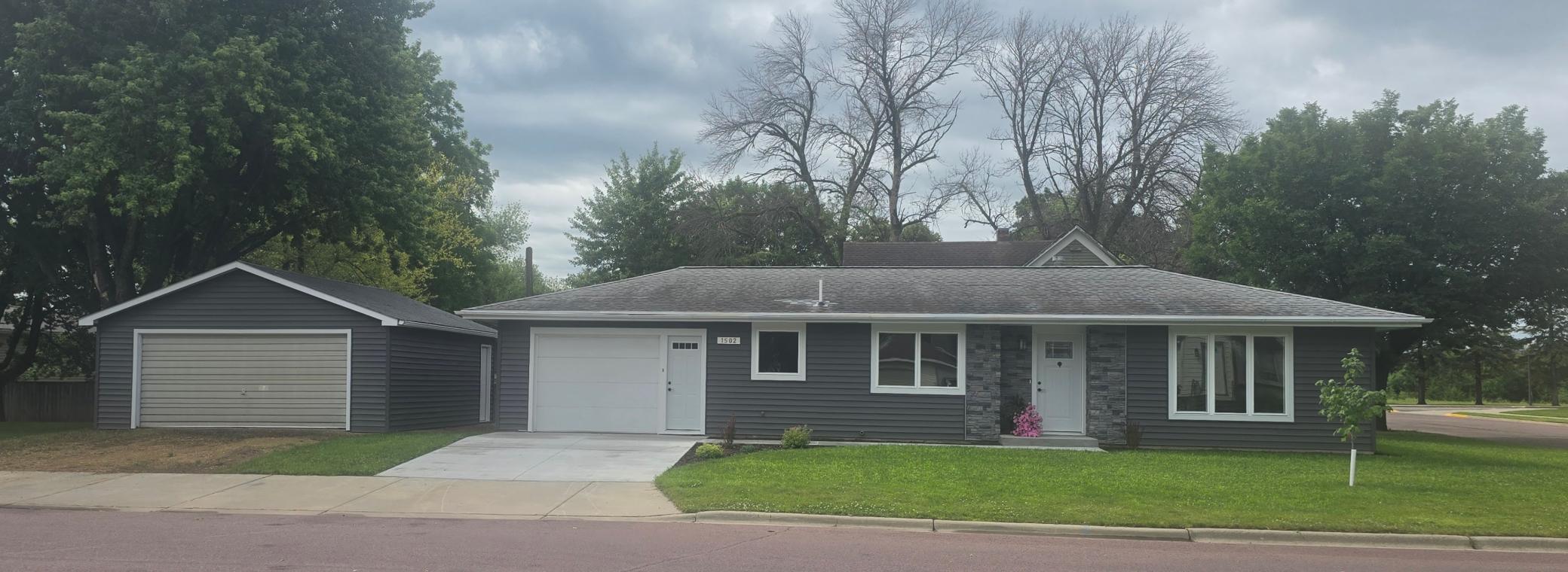 1502 2nd Avenue Property Photo 1