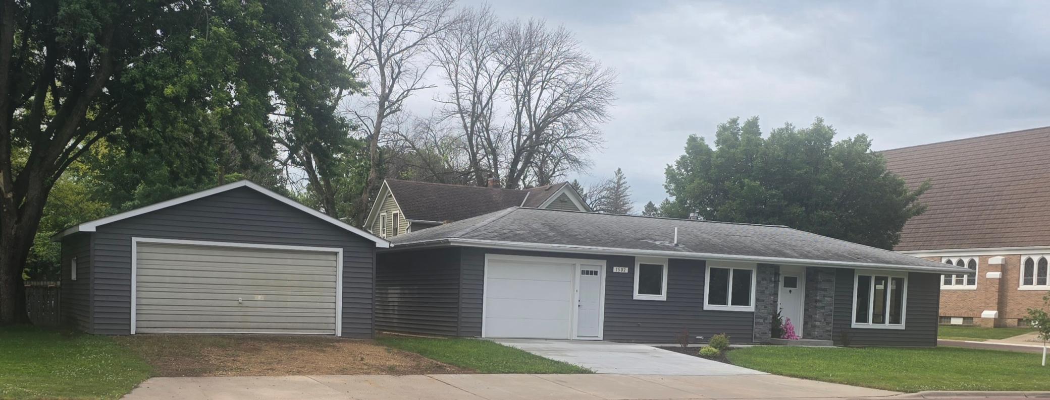 1502 2nd Avenue Property Photo 2