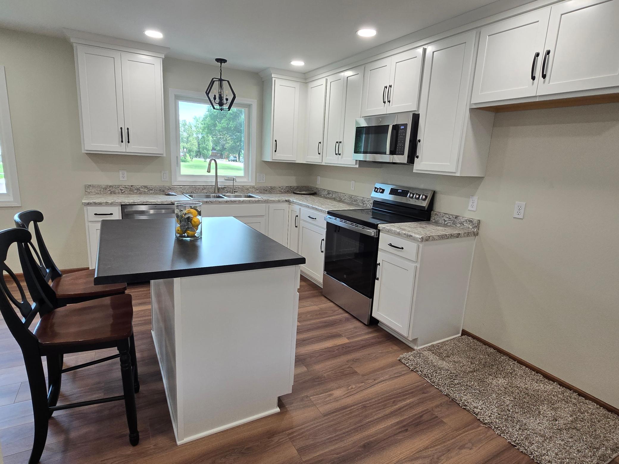 1502 2nd Avenue Property Photo 3