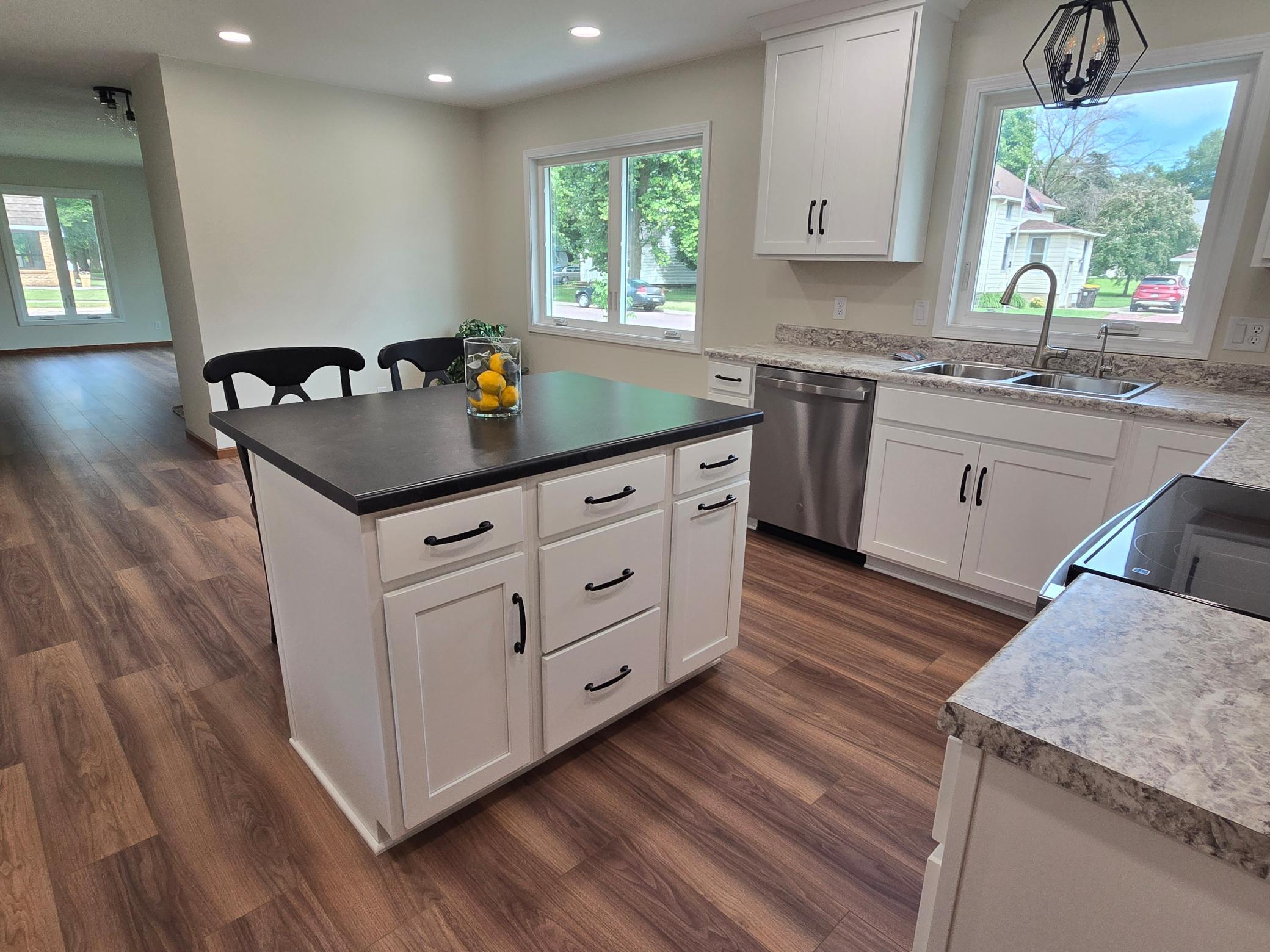 1502 2nd Avenue Property Photo 4