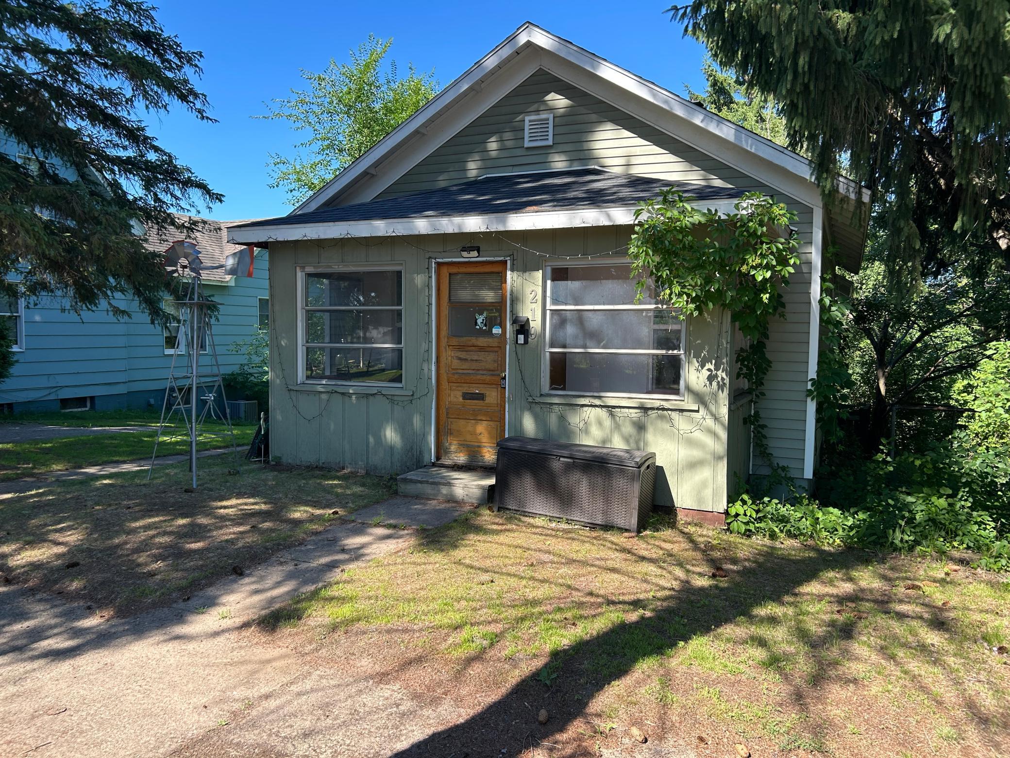 219 Gillis Avenue NE Property Photo 1