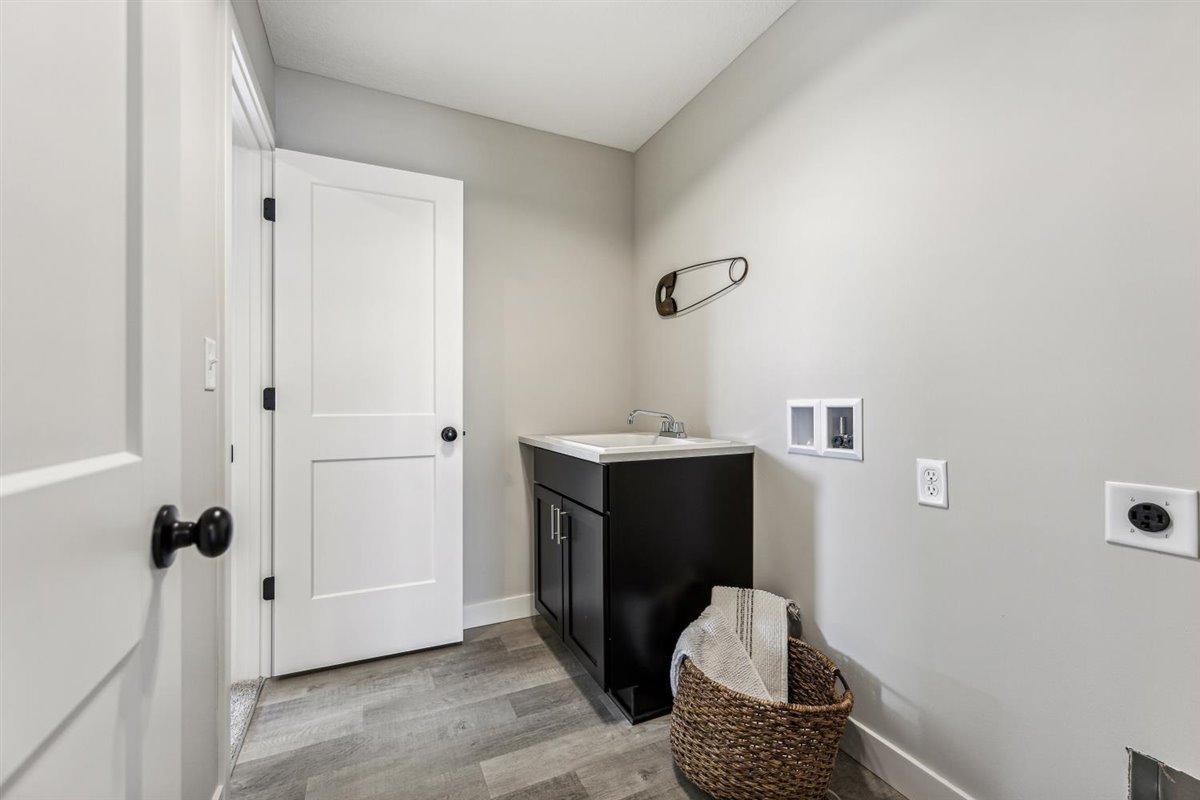 15757 Aquila Avenue Property Photo 36