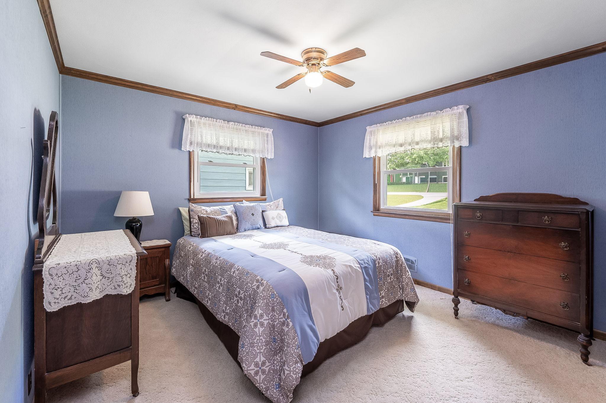 455 W Amber Lake Drive Property Photo 33
