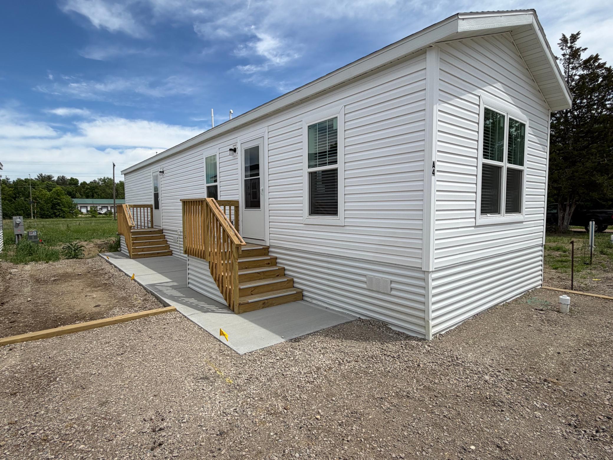 1611 6th Avenue E A4 Property Photo 1