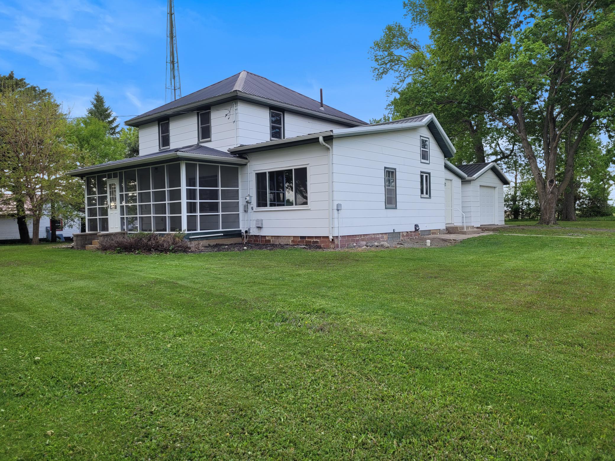411 State Highway 19 Property Photo 3