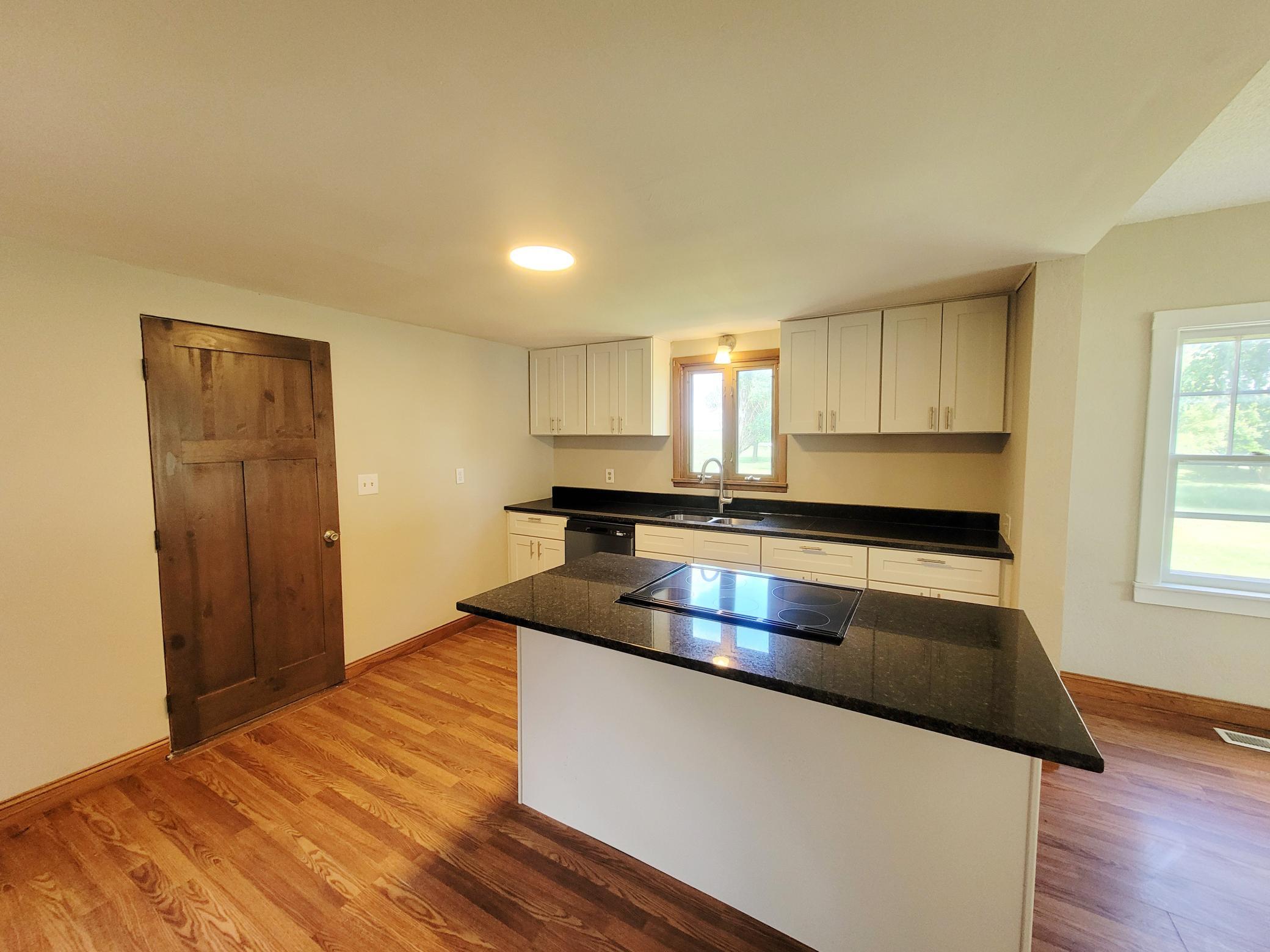 411 State Highway 19 Property Photo 10