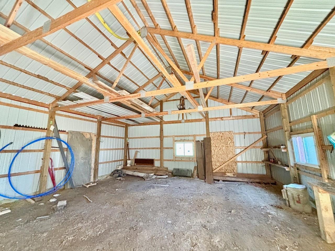 20860 Grosbeak Road Property Photo 12