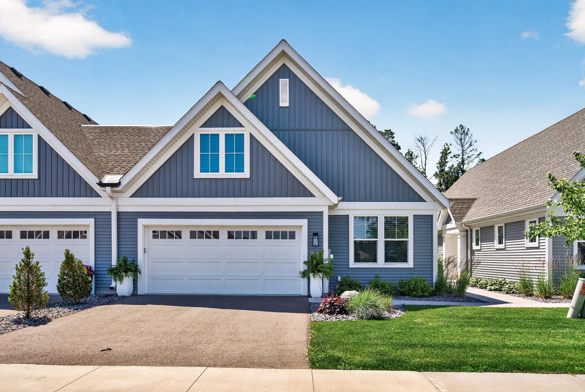 18043 38th Place N Property Photo 1