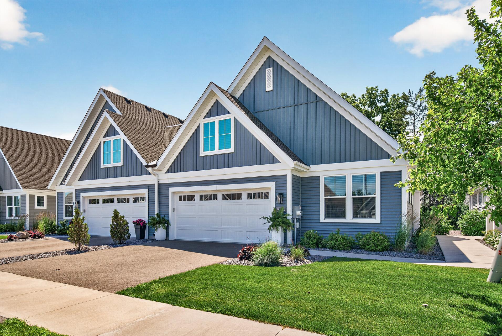 18043 38th Place N Property Photo 2