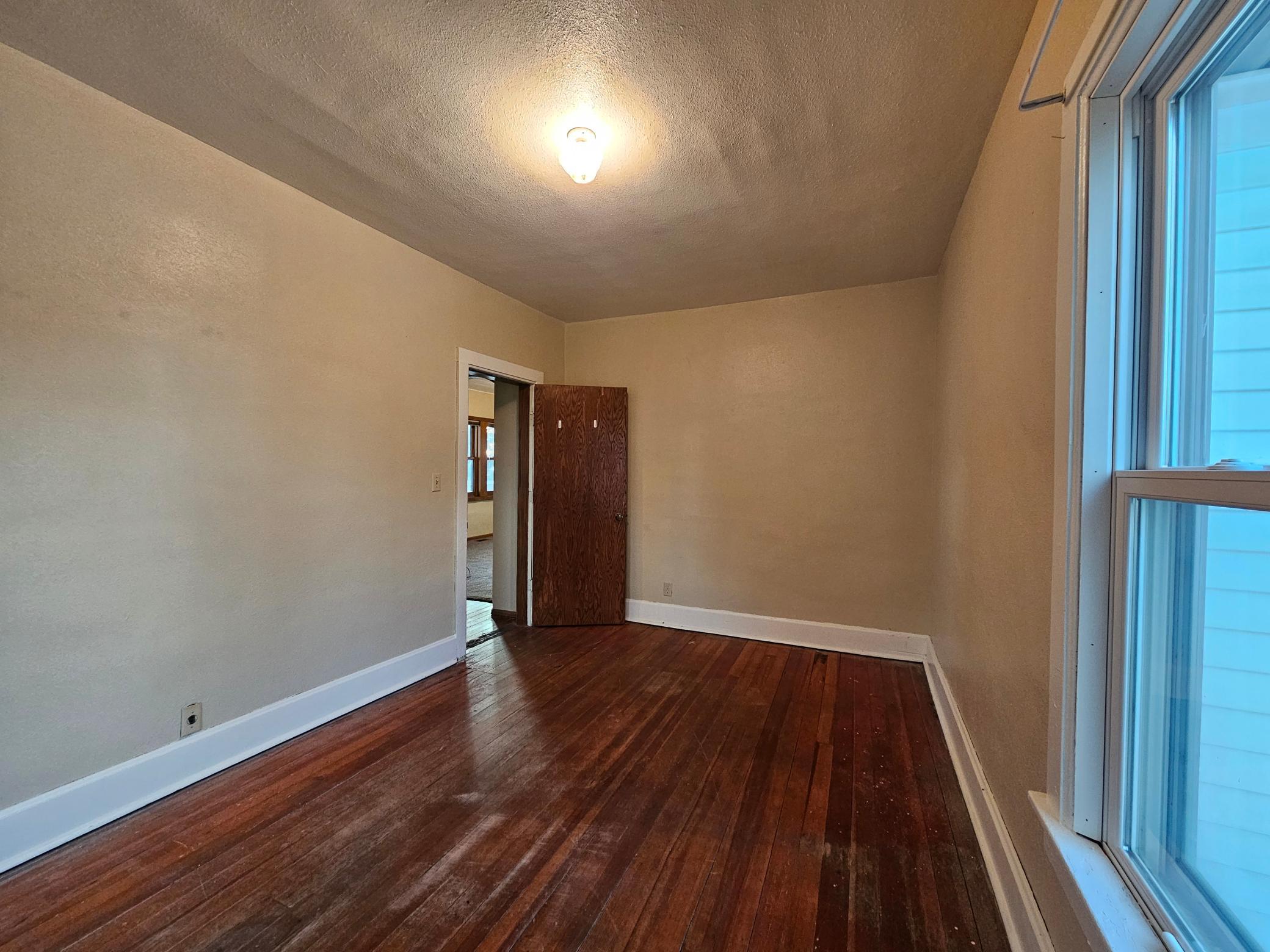 220 Grace Avenue Property Photo 15