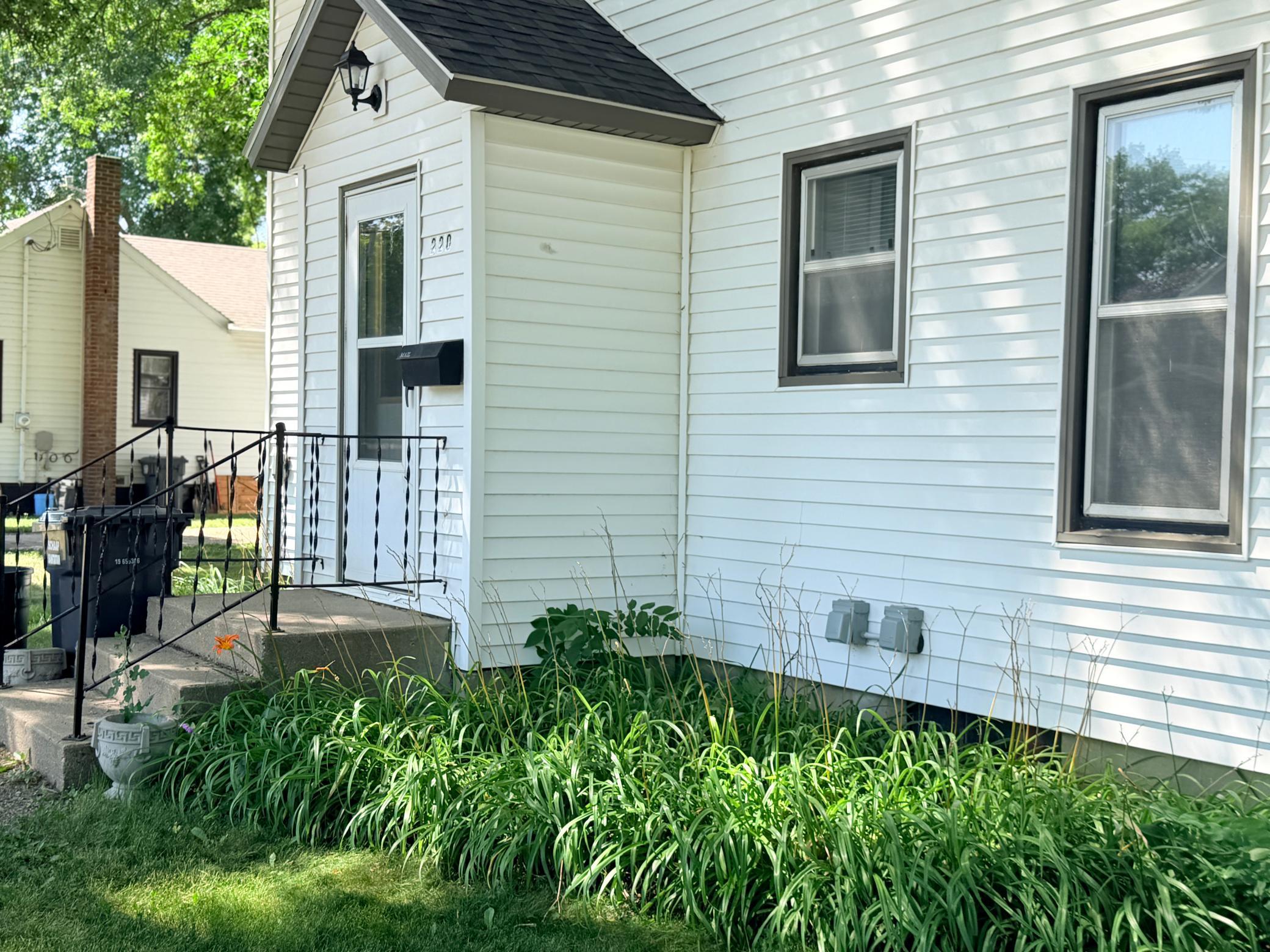 220 Grace Avenue Property Photo 23