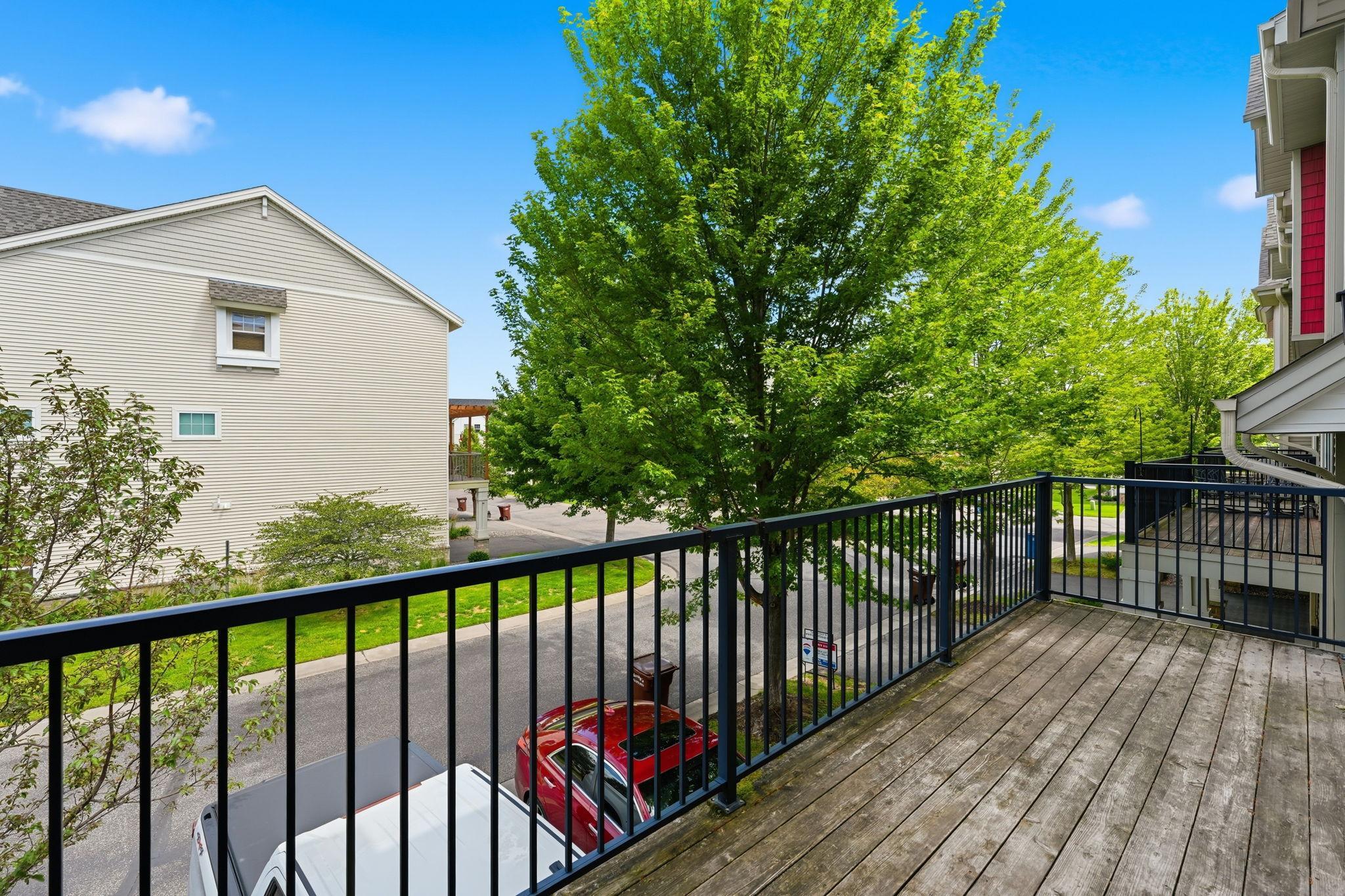 8336 Emery Parkway N Property Photo 14