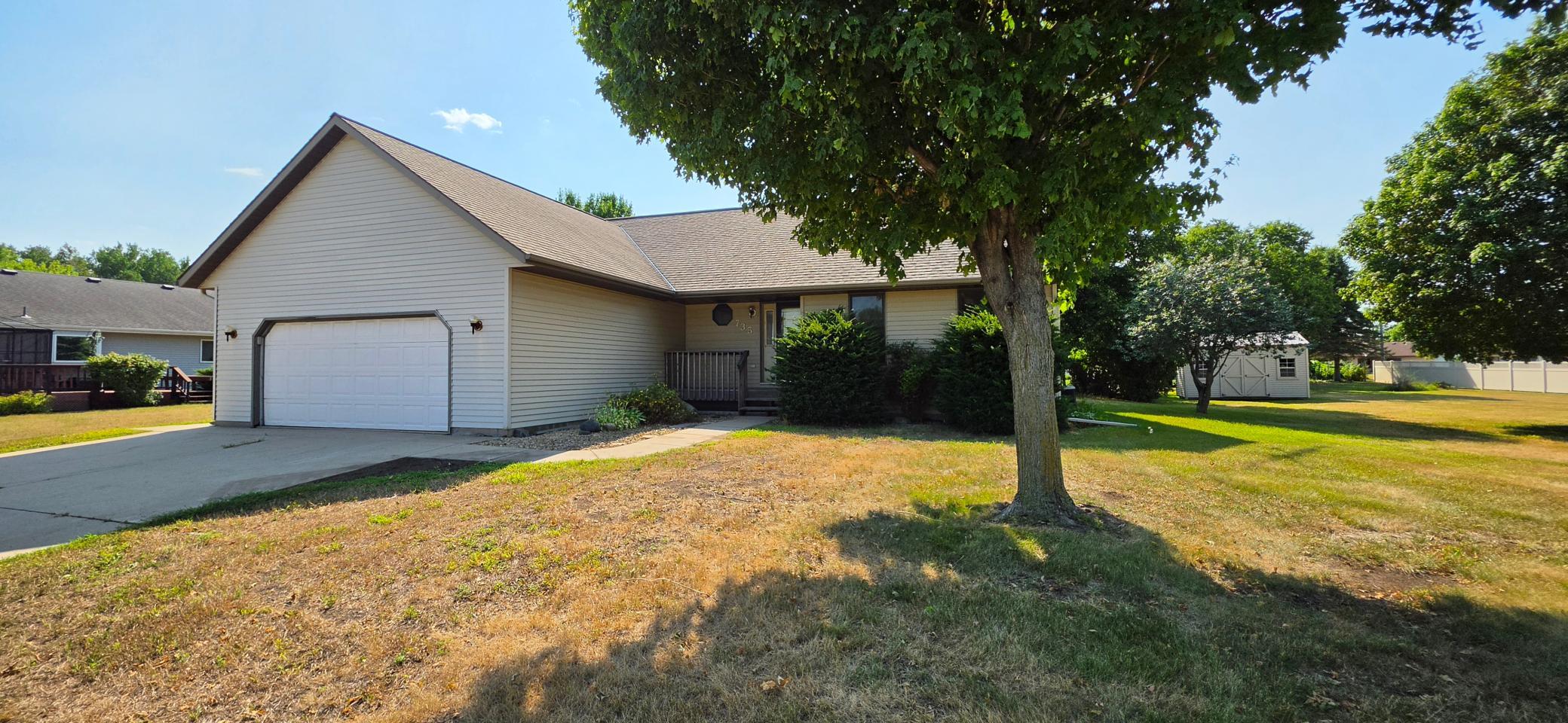 735 10th Avenue S Property Photo 1