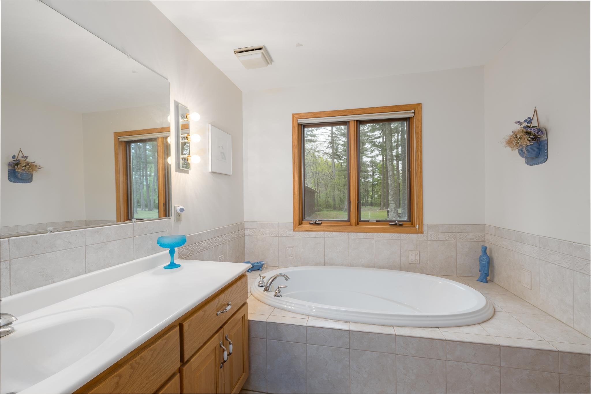 930 Highway 65 S Property Photo 22