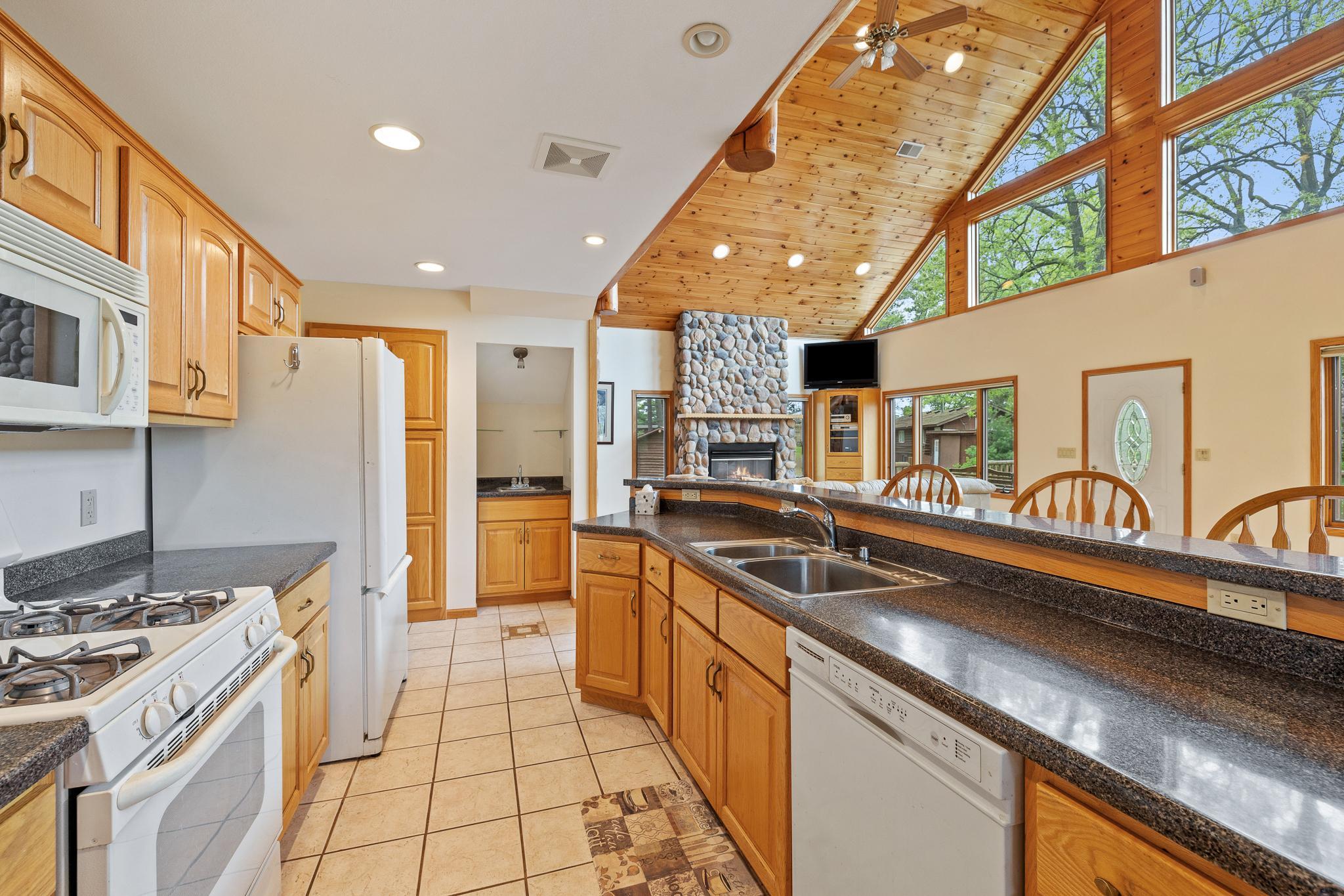 930 Highway 65 S Property Photo 31