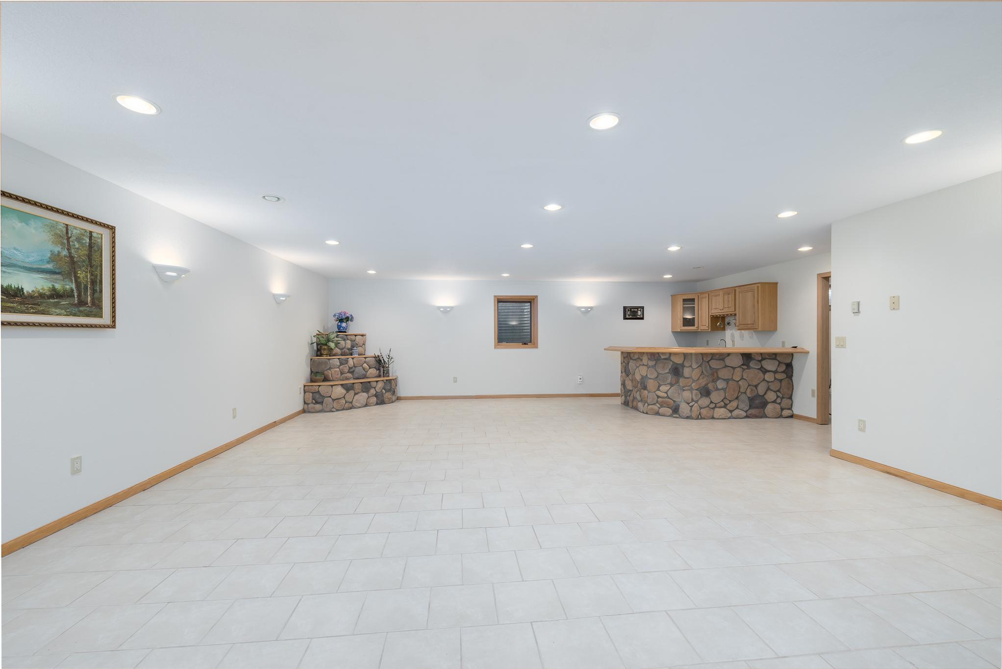 930 Highway 65 S Property Photo 42