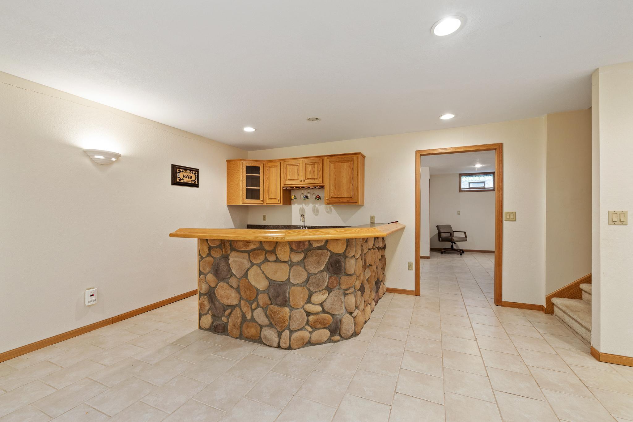 930 Highway 65 S Property Photo 43