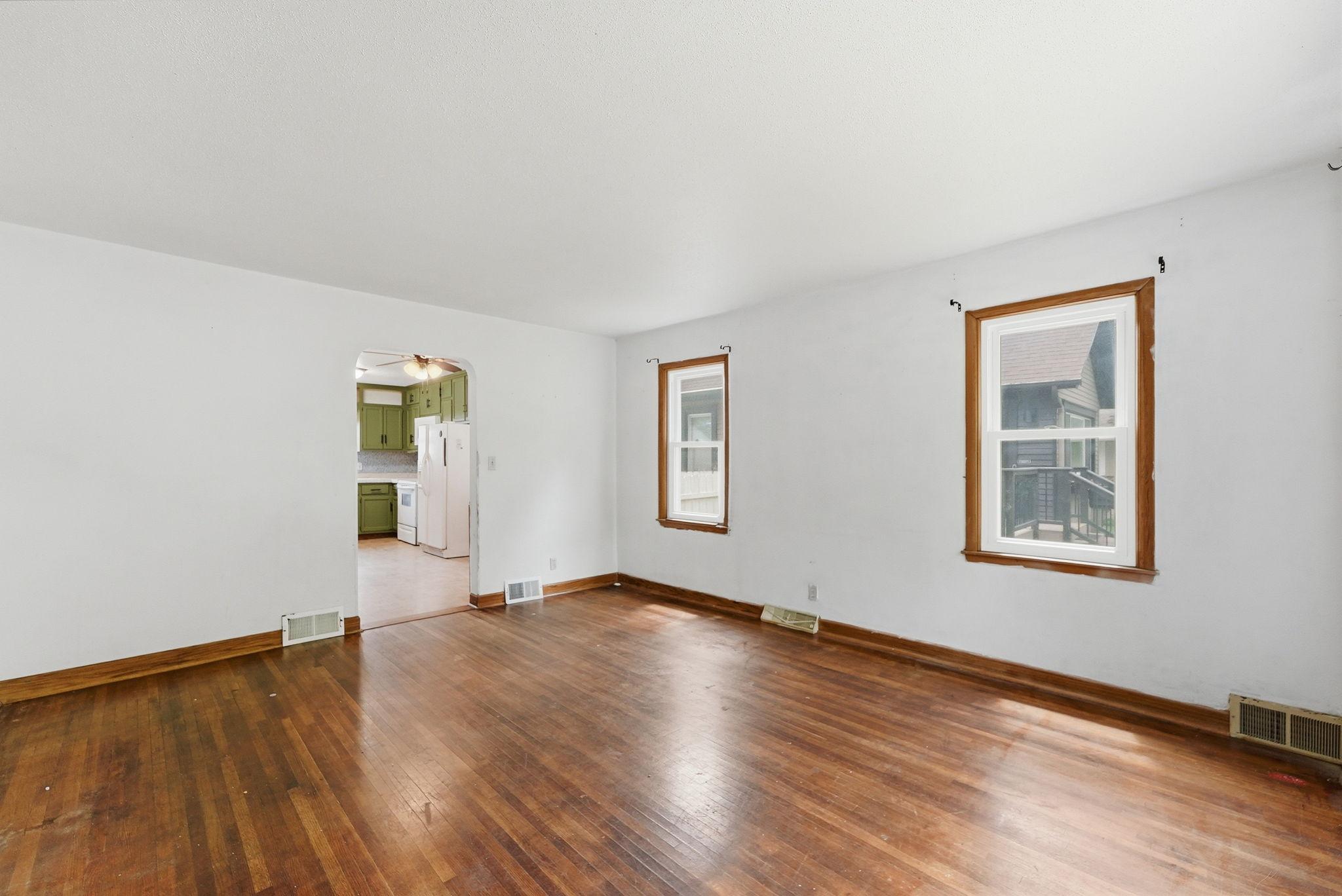 108 21st Avenue N Property Photo 15