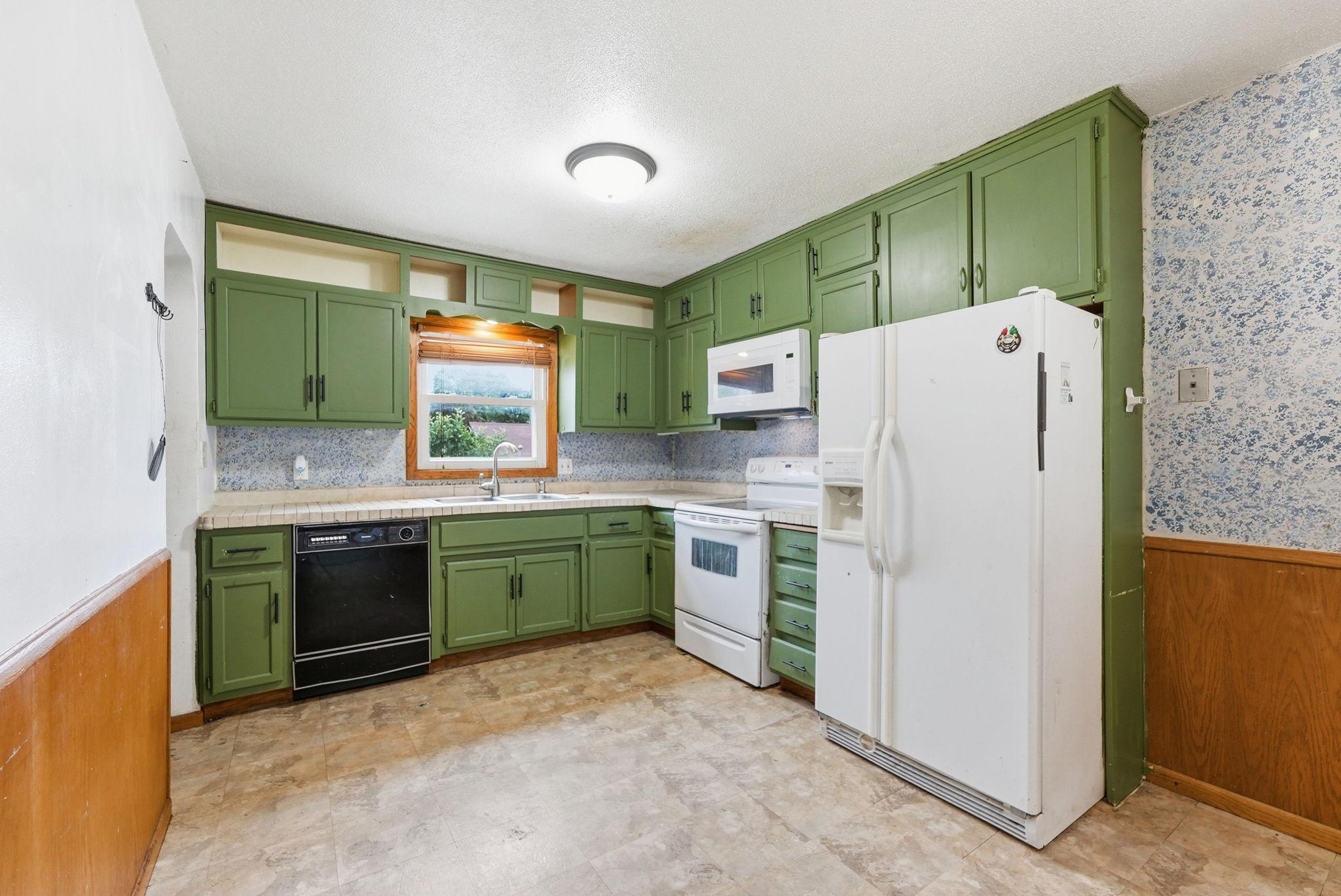 108 21st Avenue N Property Photo 18