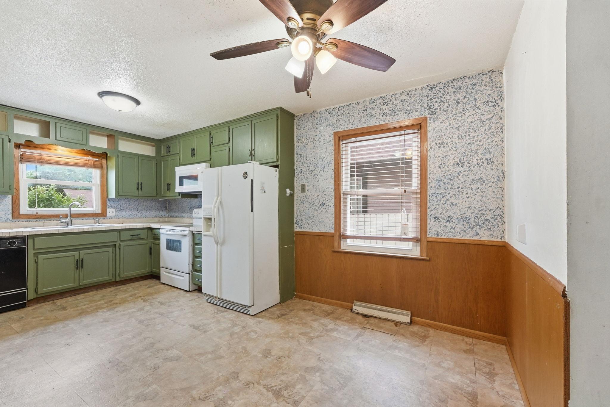 108 21st Avenue N Property Photo 19