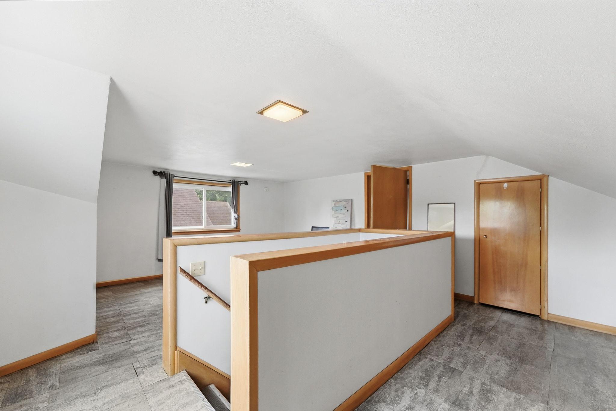108 21st Avenue N Property Photo 26