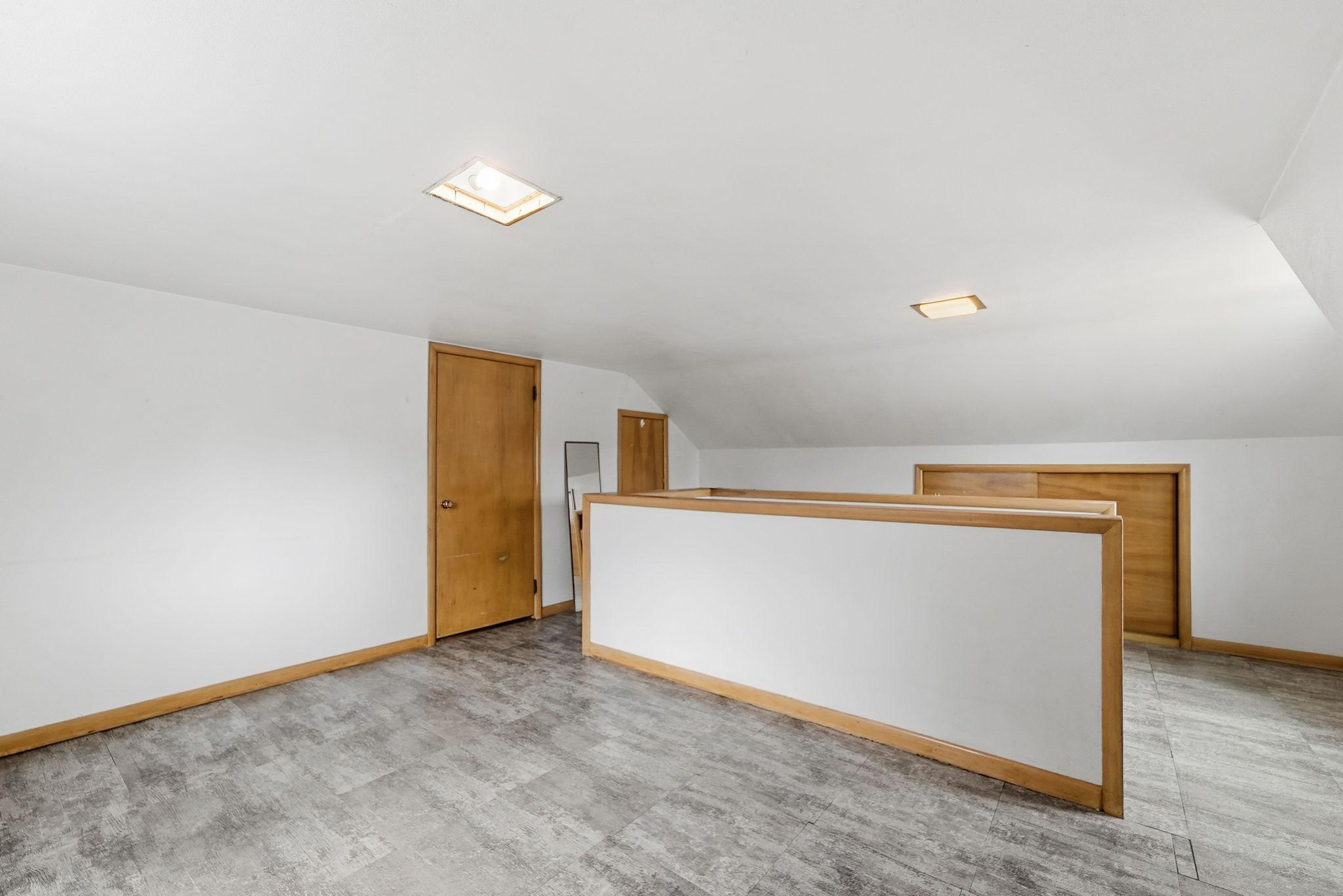 108 21st Avenue N Property Photo 27