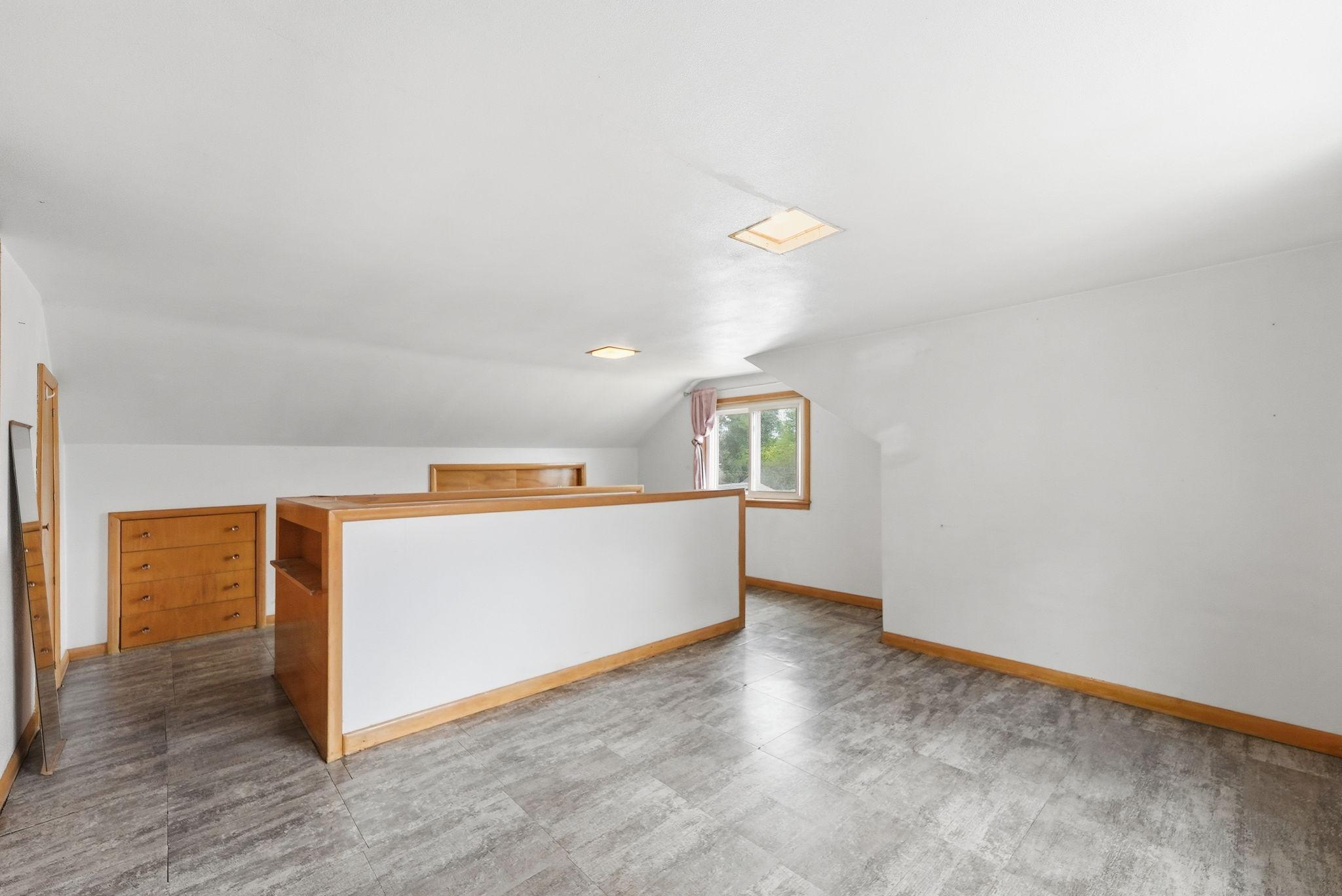108 21st Avenue N Property Photo 28
