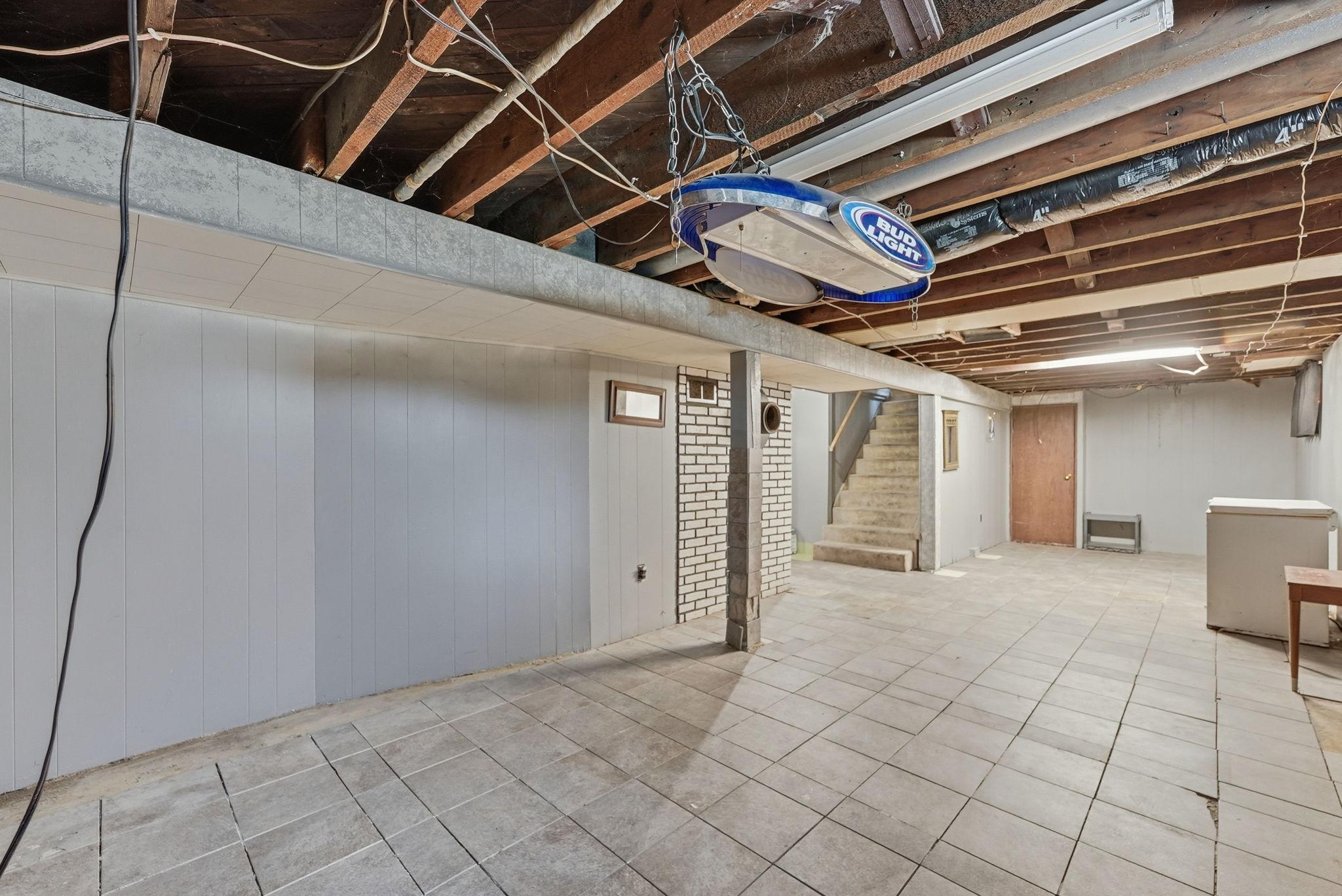 108 21st Avenue N Property Photo 32