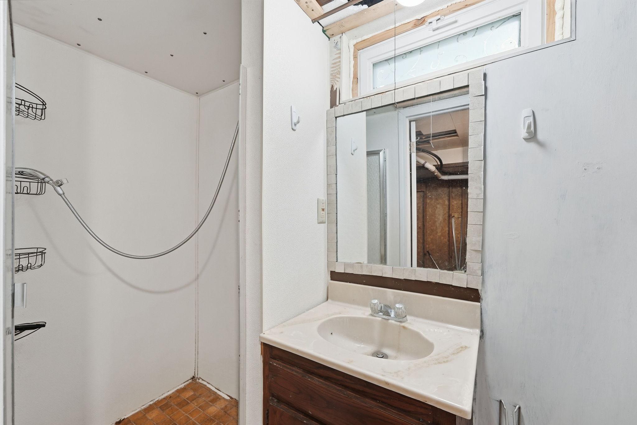 108 21st Avenue N Property Photo 34