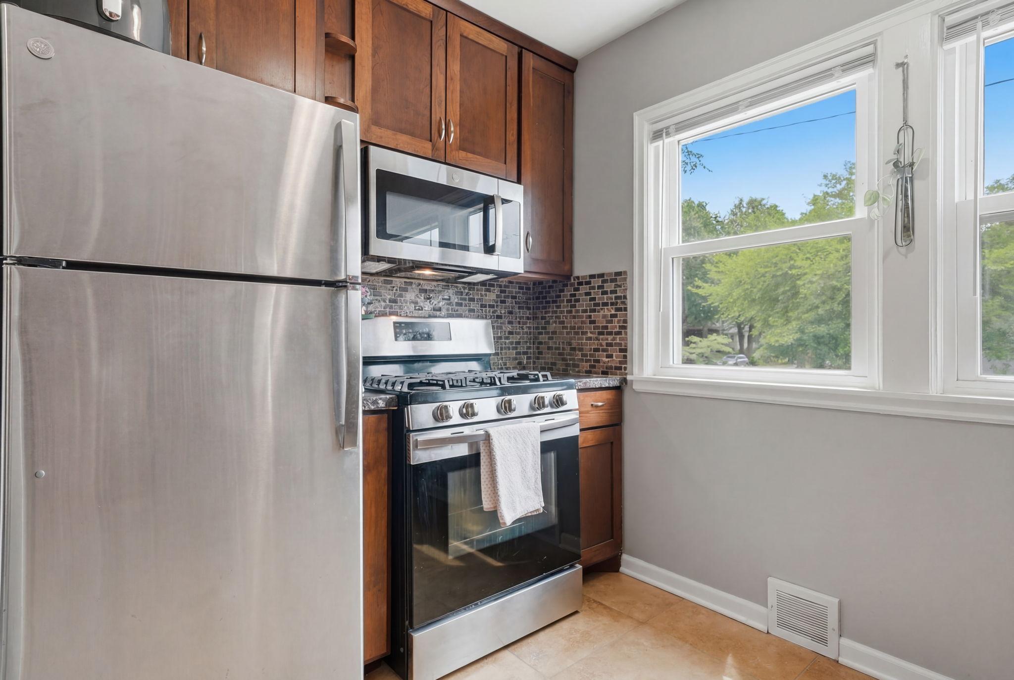 3952 Oakland Avenue Property Photo 13