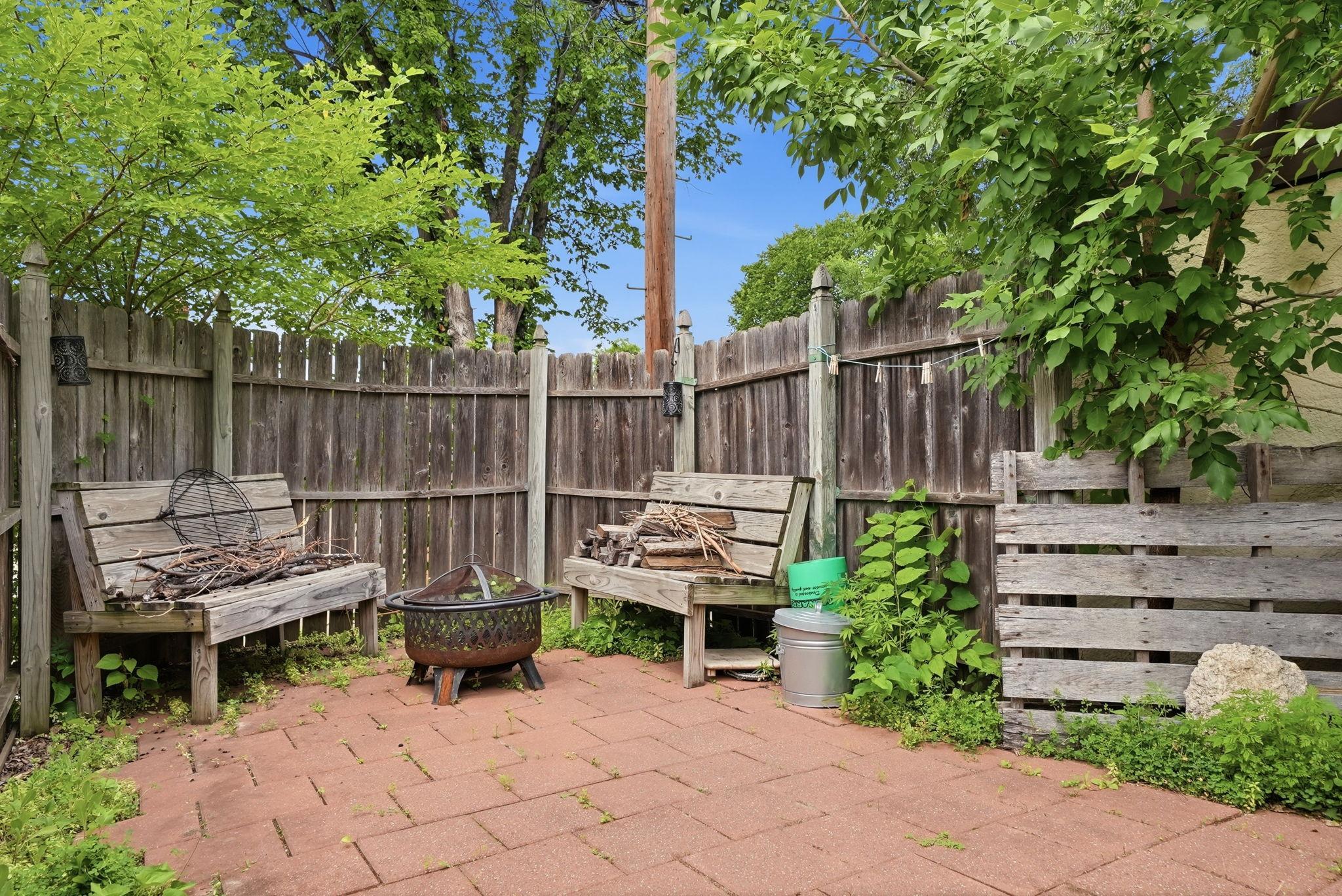 3952 Oakland Avenue Property Photo 35
