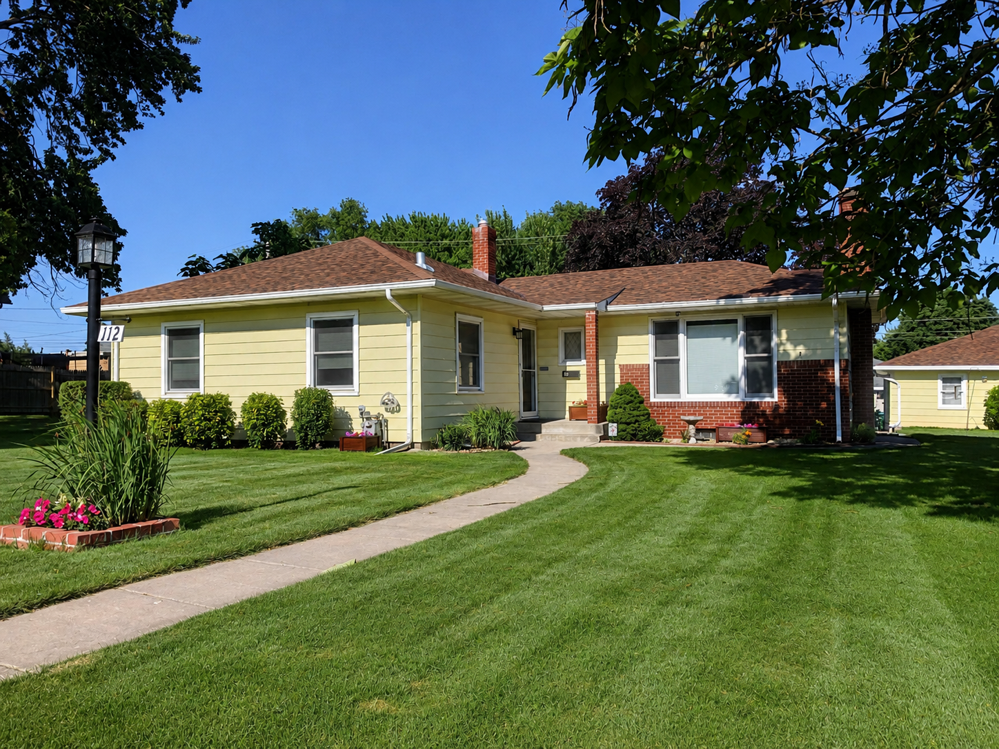 112 13th Avenue N Property Photo 1