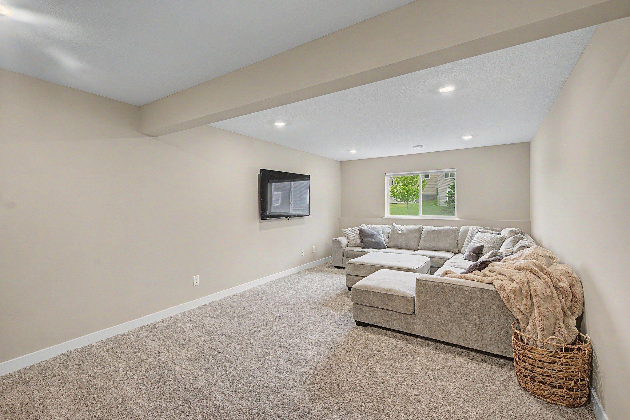 14211 Cheshire Lane N Property Photo 13