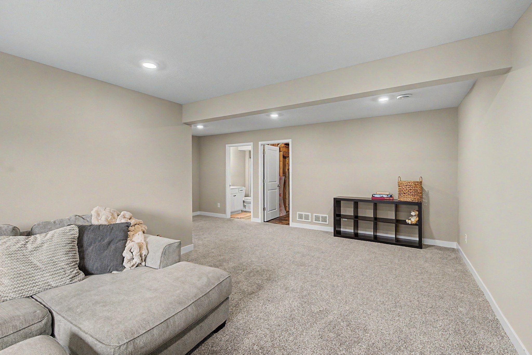 14211 Cheshire Lane N Property Photo 14