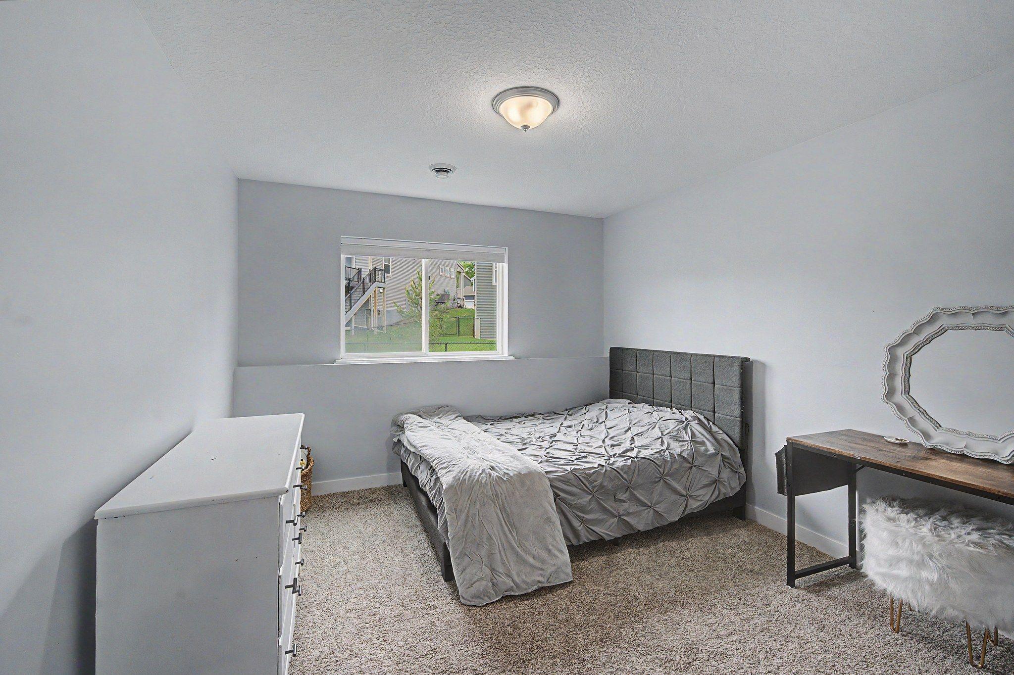 14211 Cheshire Lane N Property Photo 16