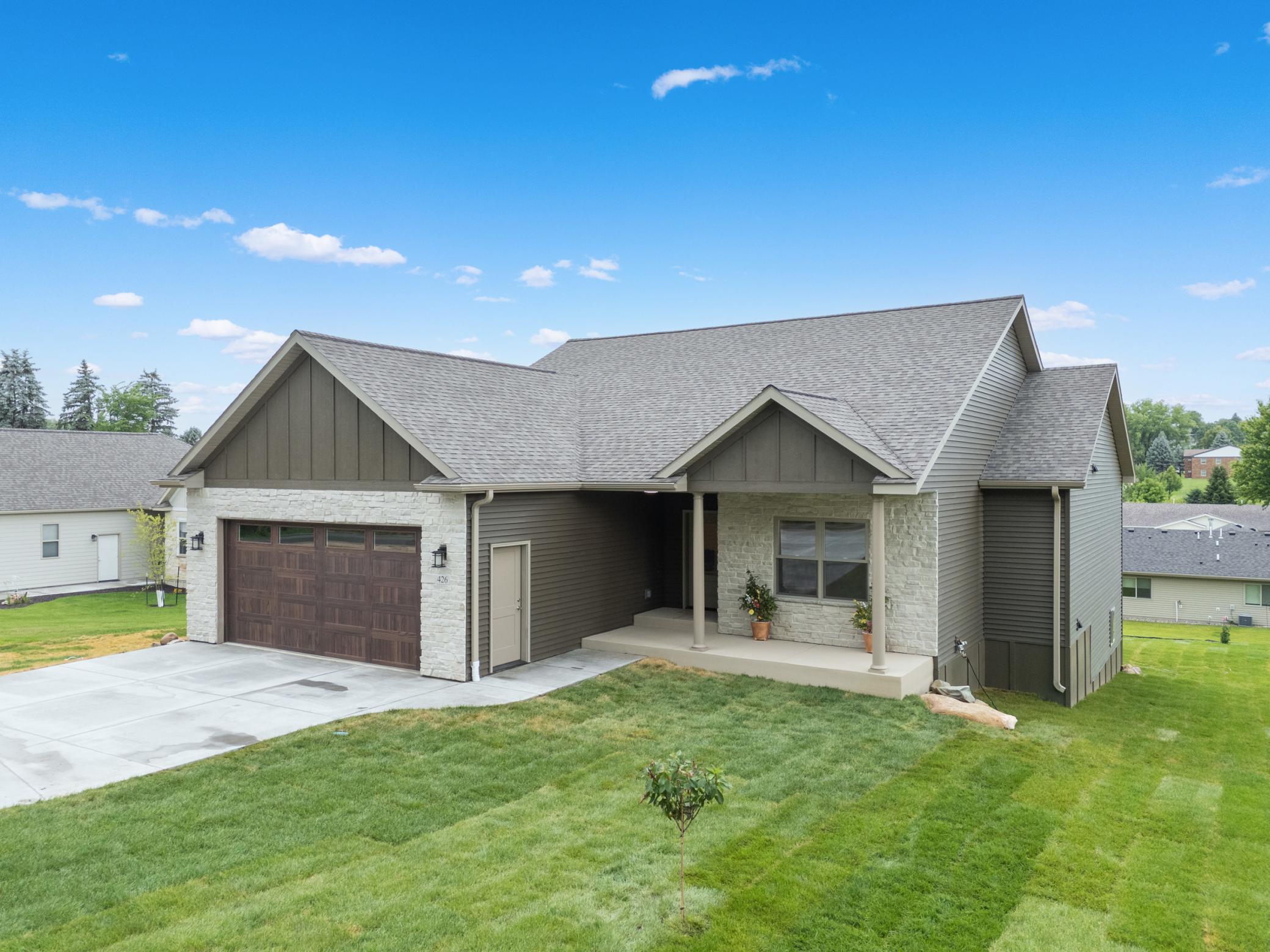 426 8th Street Sw Property Photo 1